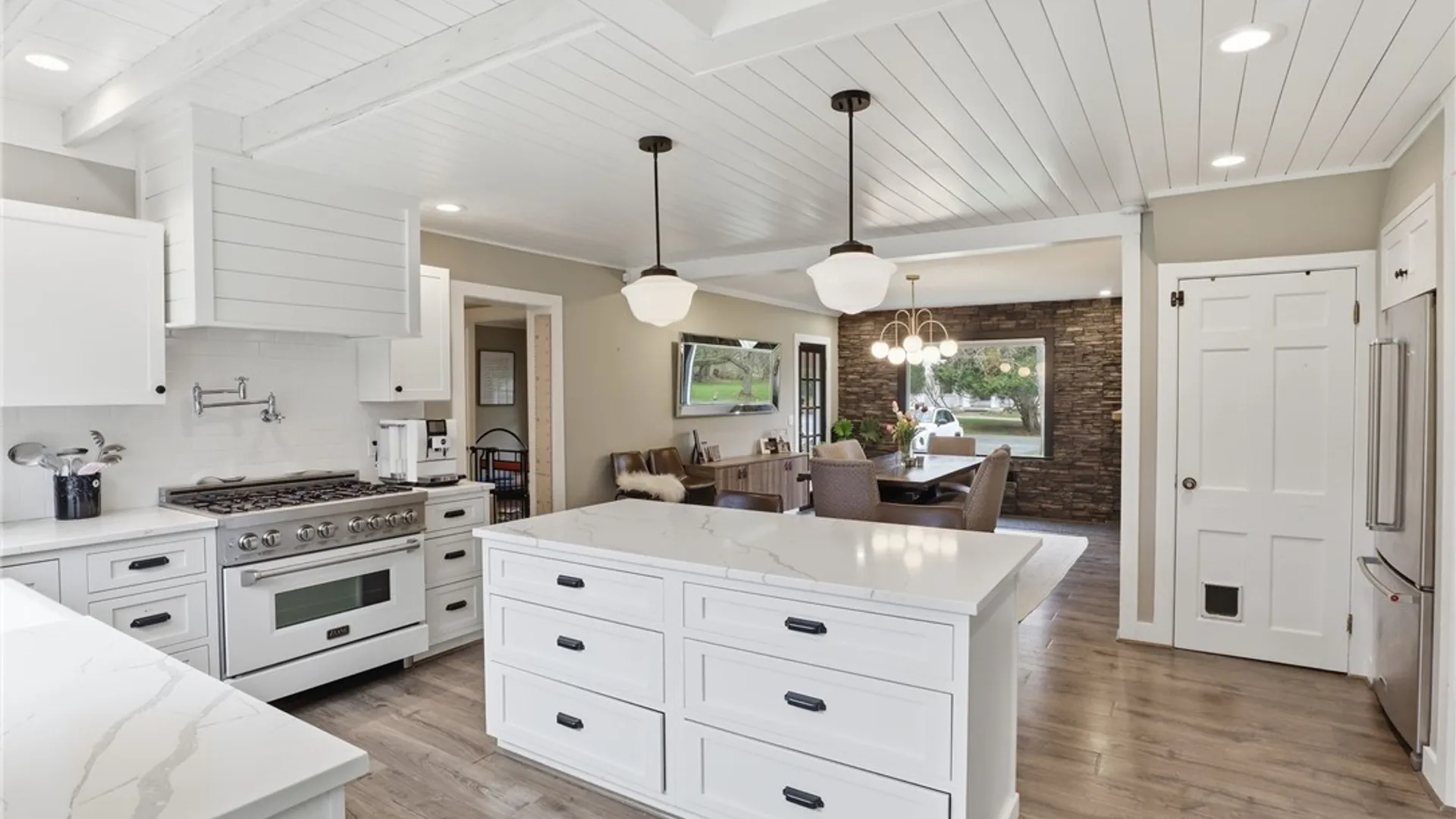 Property at 146 Brook Road, Pittsford, NY 14534 10