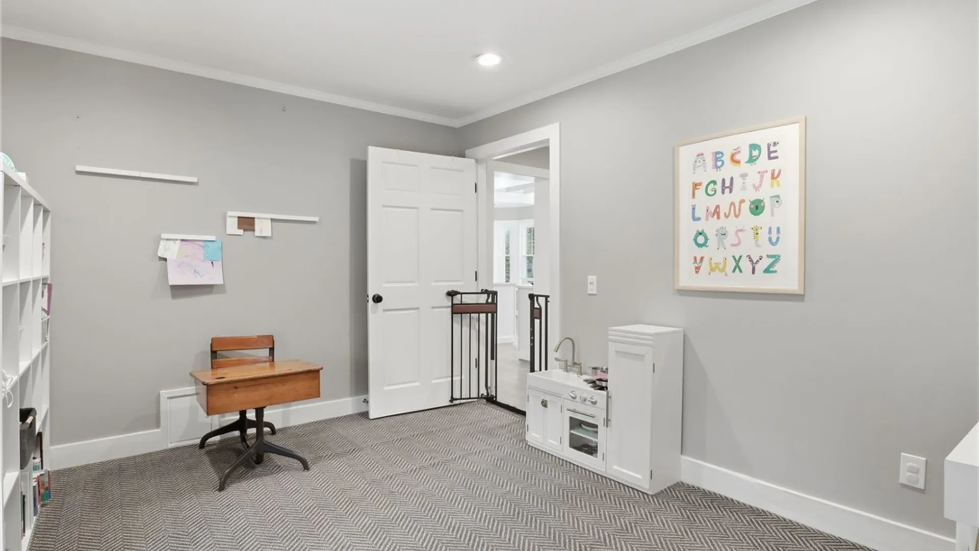 Property at 146 Brook Road, Pittsford, NY 14534 24