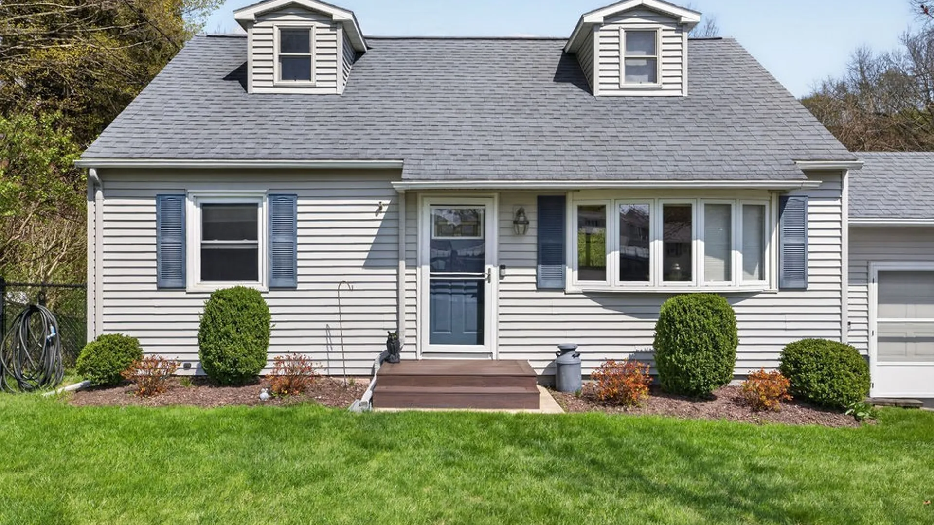 Property at 101 Broadmoor Drive, Camillus, NY 13031 3