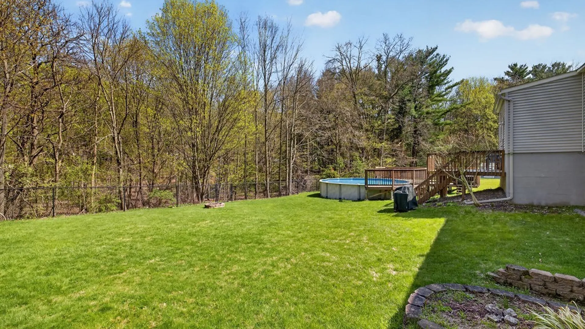 Property at 101 Broadmoor Drive, Camillus, NY 13031 47