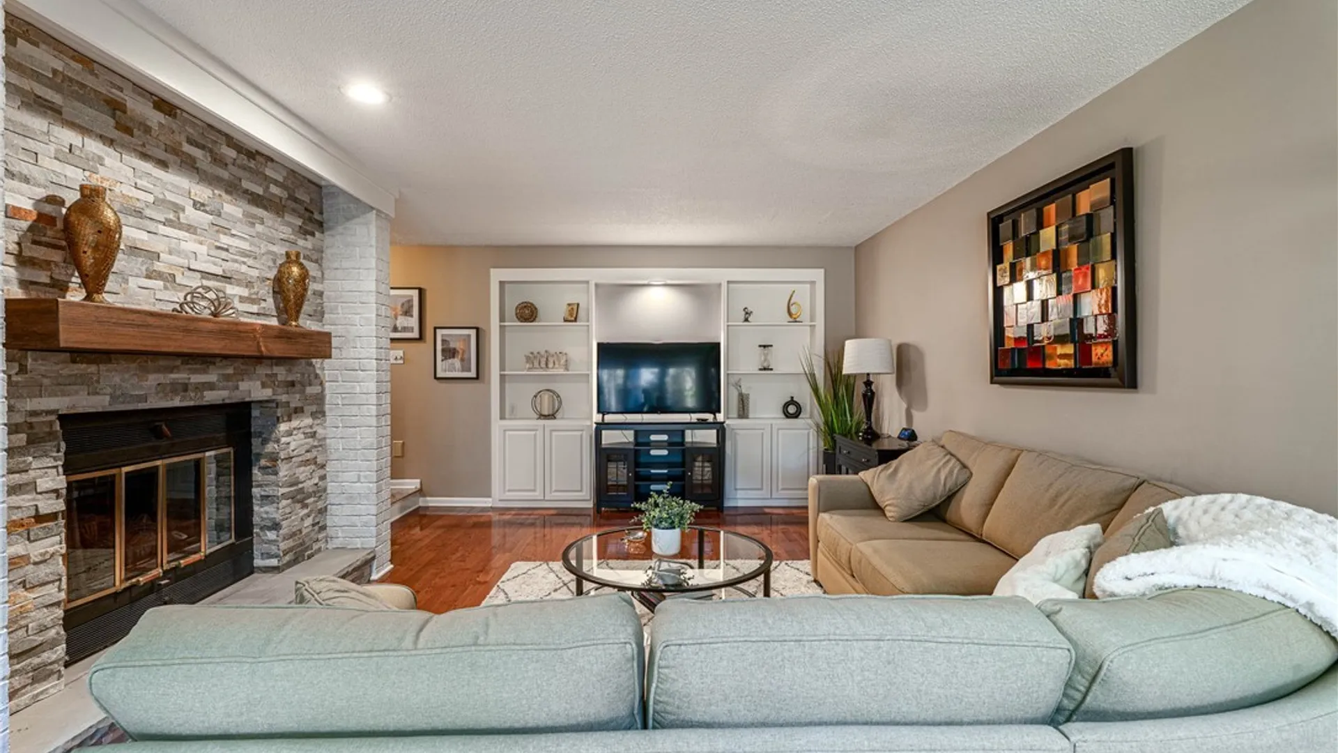 Property at 182 Breezewood Cmn, Amherst, NY 14051 13