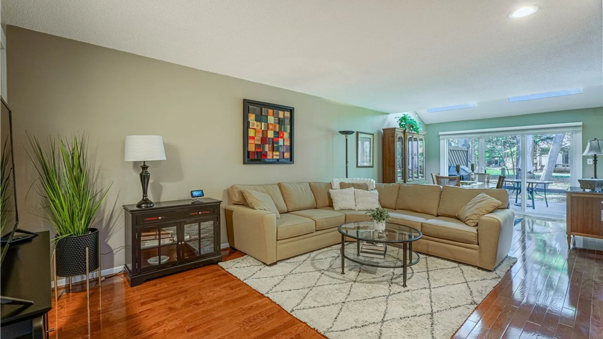 Property at 182 Breezewood Cmn, Amherst, NY 14051 15