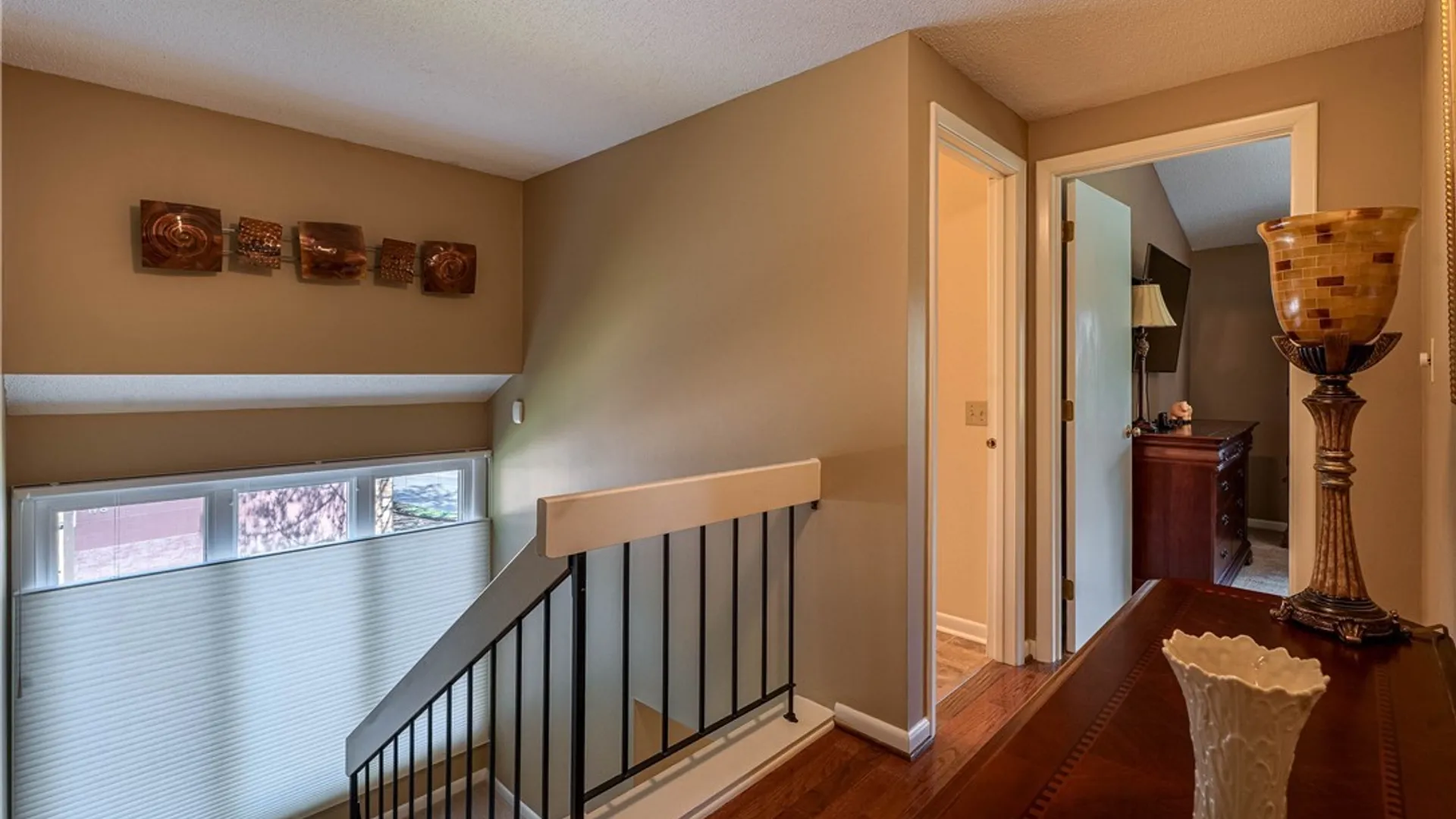 Property at 182 Breezewood Cmn, Amherst, NY 14051 17