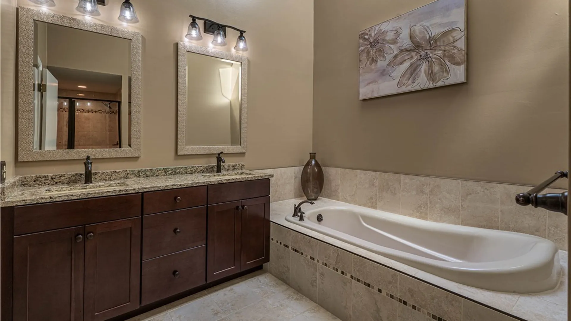 Property at 182 Breezewood Cmn, Amherst, NY 14051 21