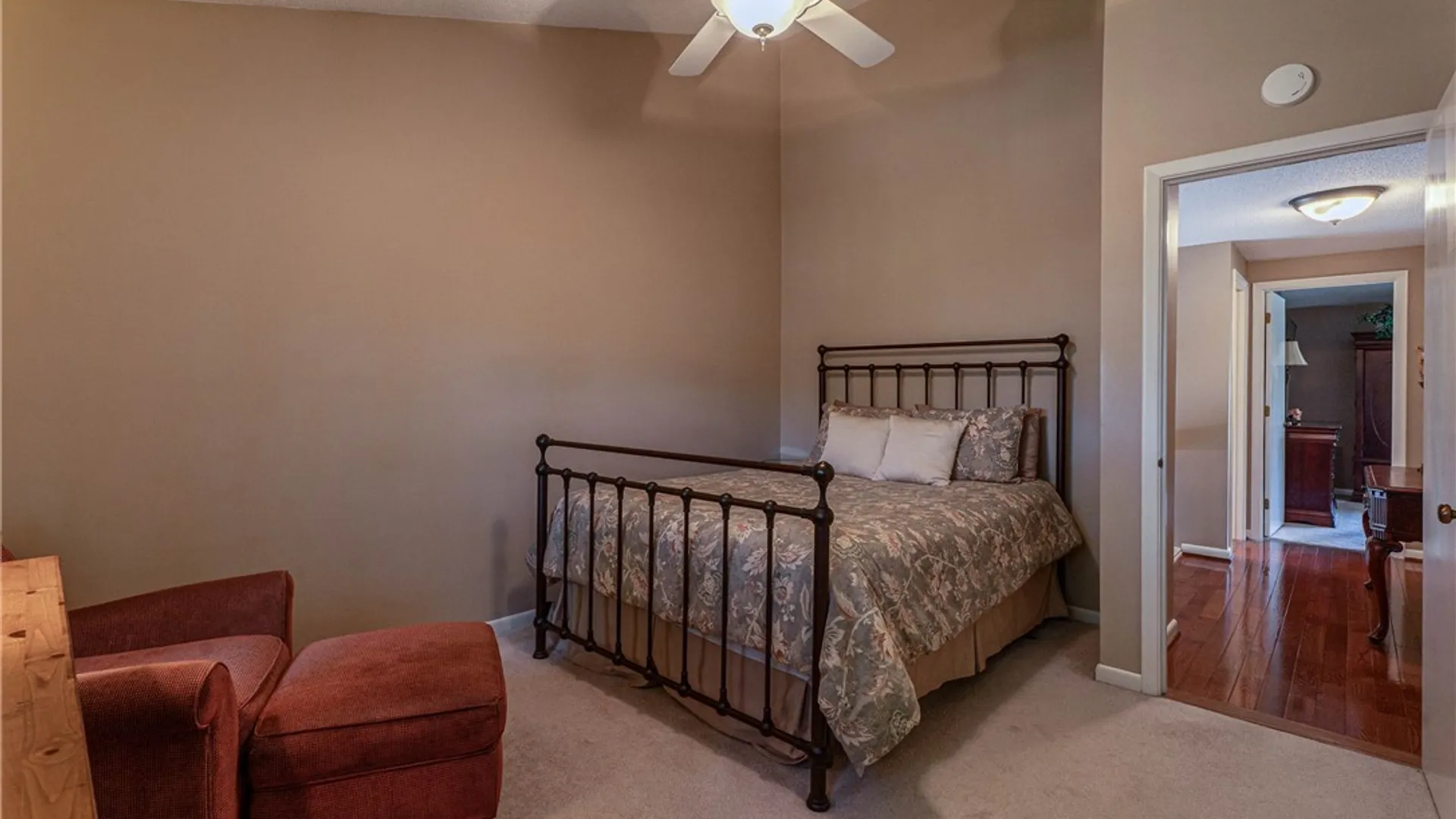 Property at 182 Breezewood Cmn, Amherst, NY 14051 23