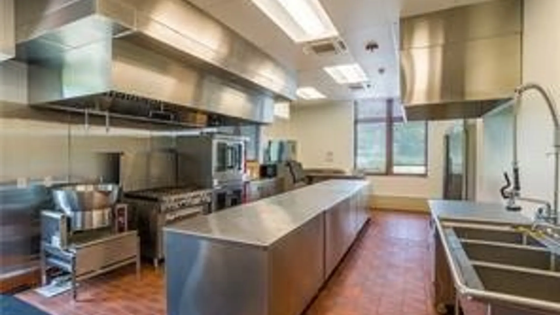 Property at 209 Cos Grande, Brighton, NY 14618 35