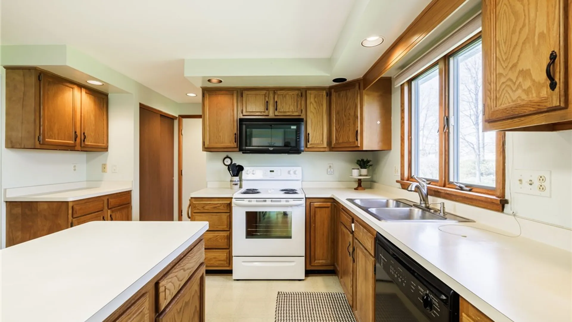 Property at 74 Gnage Lane, Greece, NY 14612 13