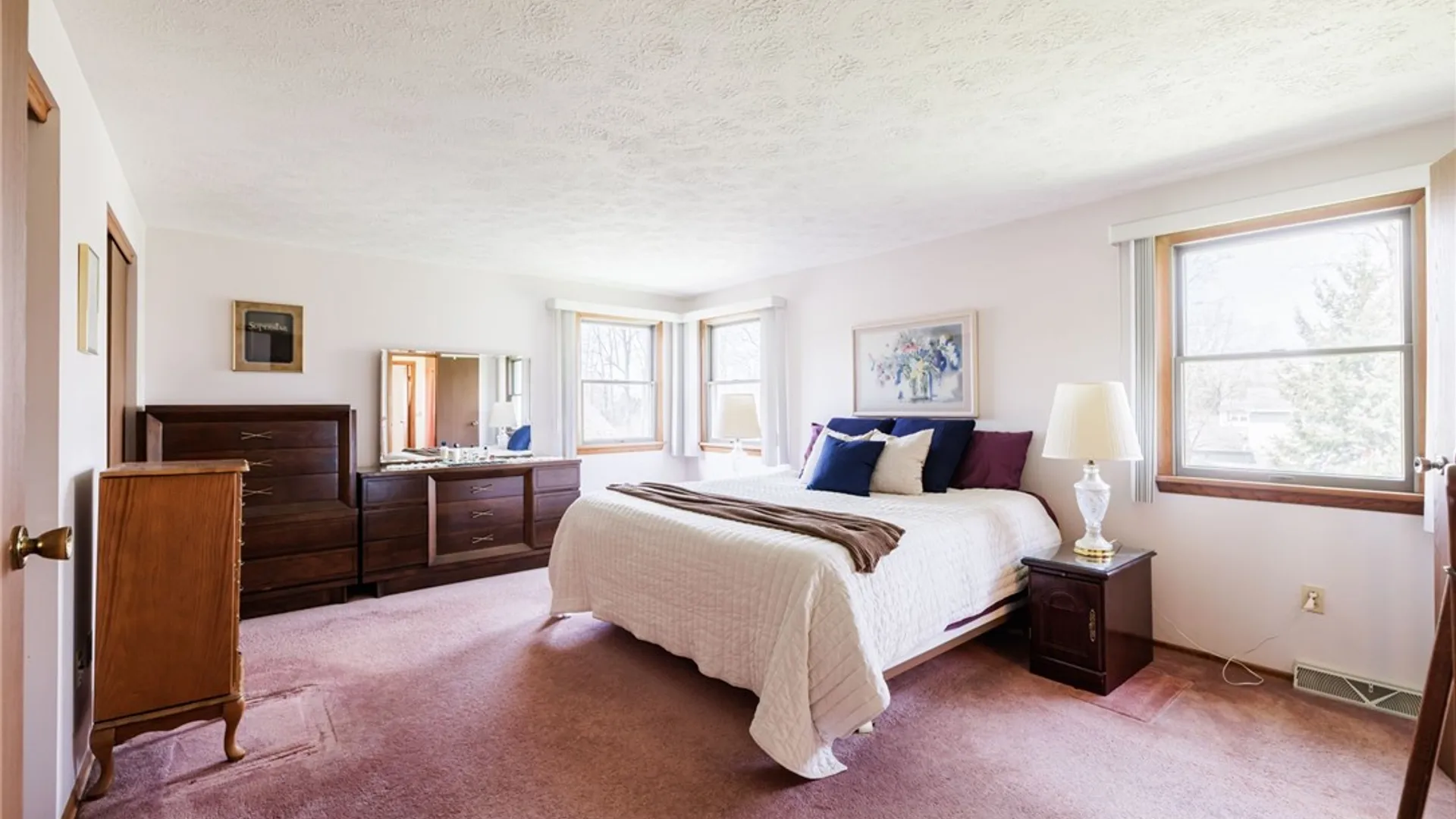 Property at 74 Gnage Lane, Greece, NY 14612 18