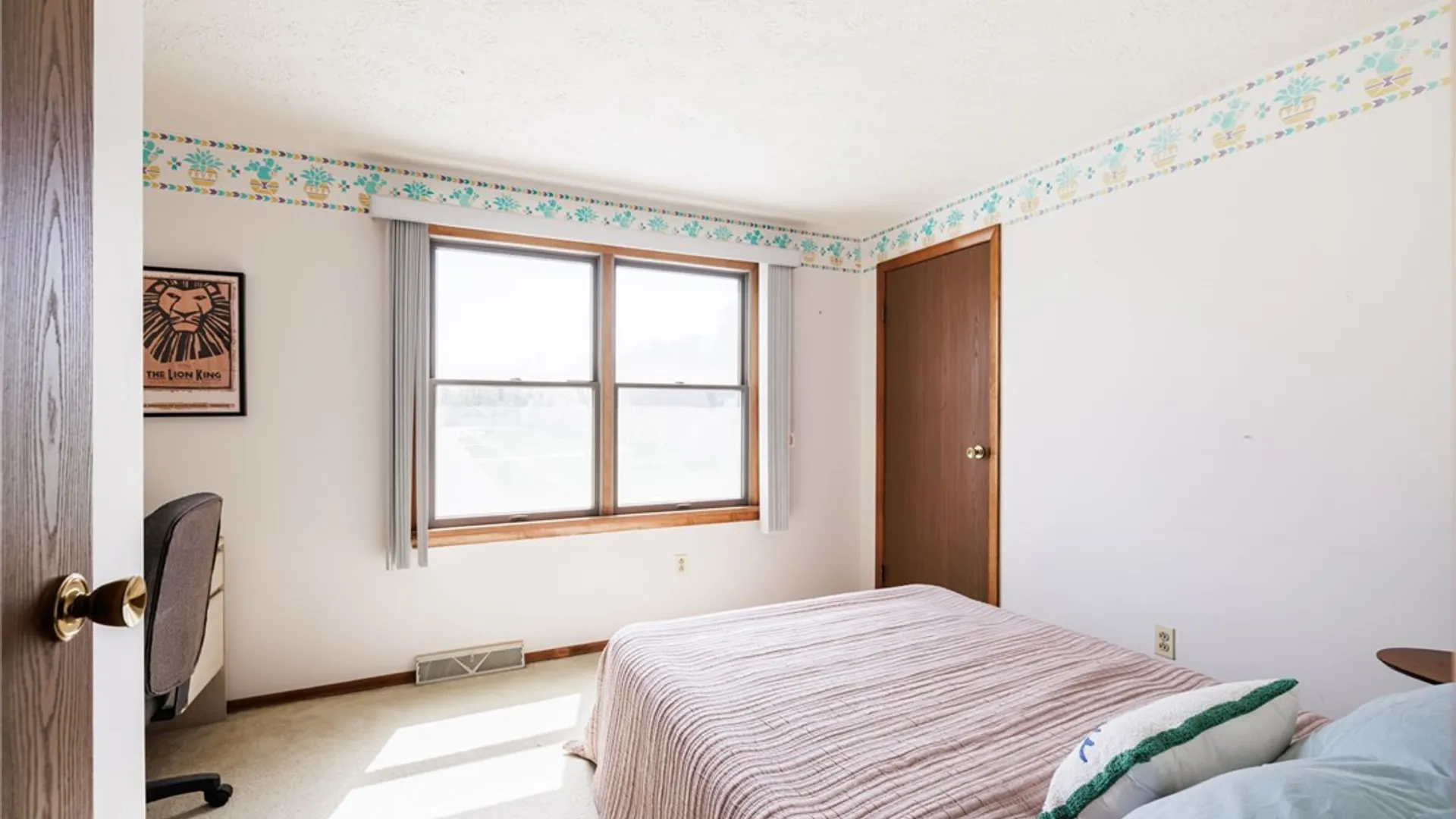 Property at 74 Gnage Lane, Greece, NY 14612 22