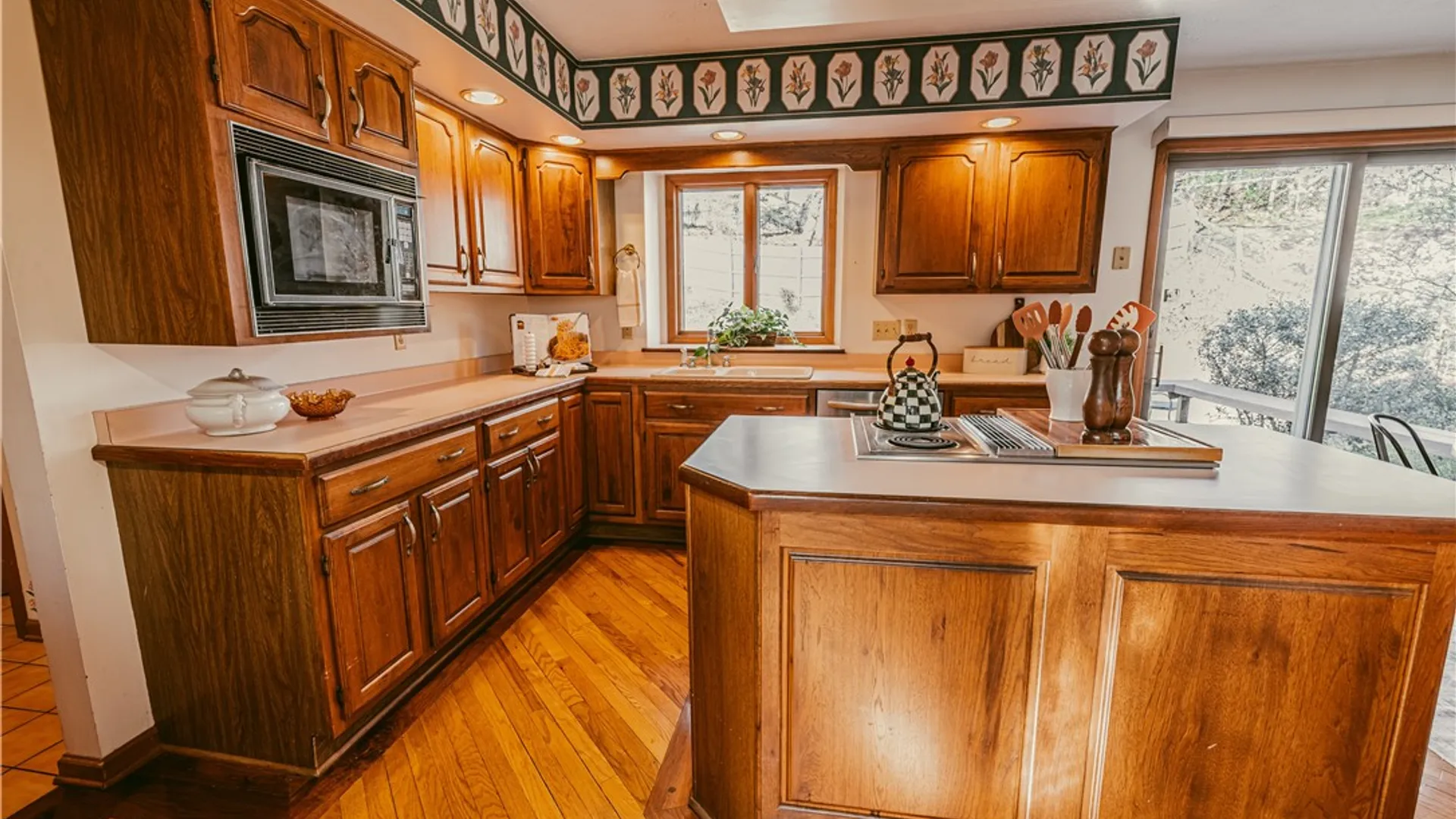 Property at 295 Willow Creek Lane, Irondequoit, NY 14622 10