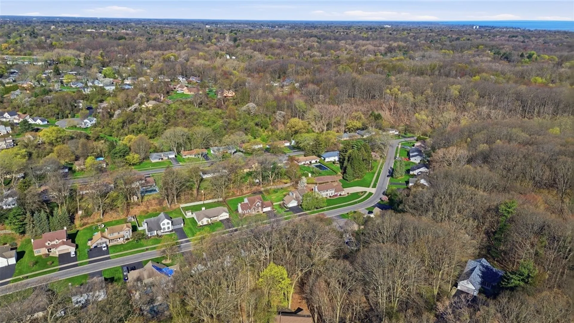 Property at 295 Willow Creek Lane, Irondequoit, NY 14622 38