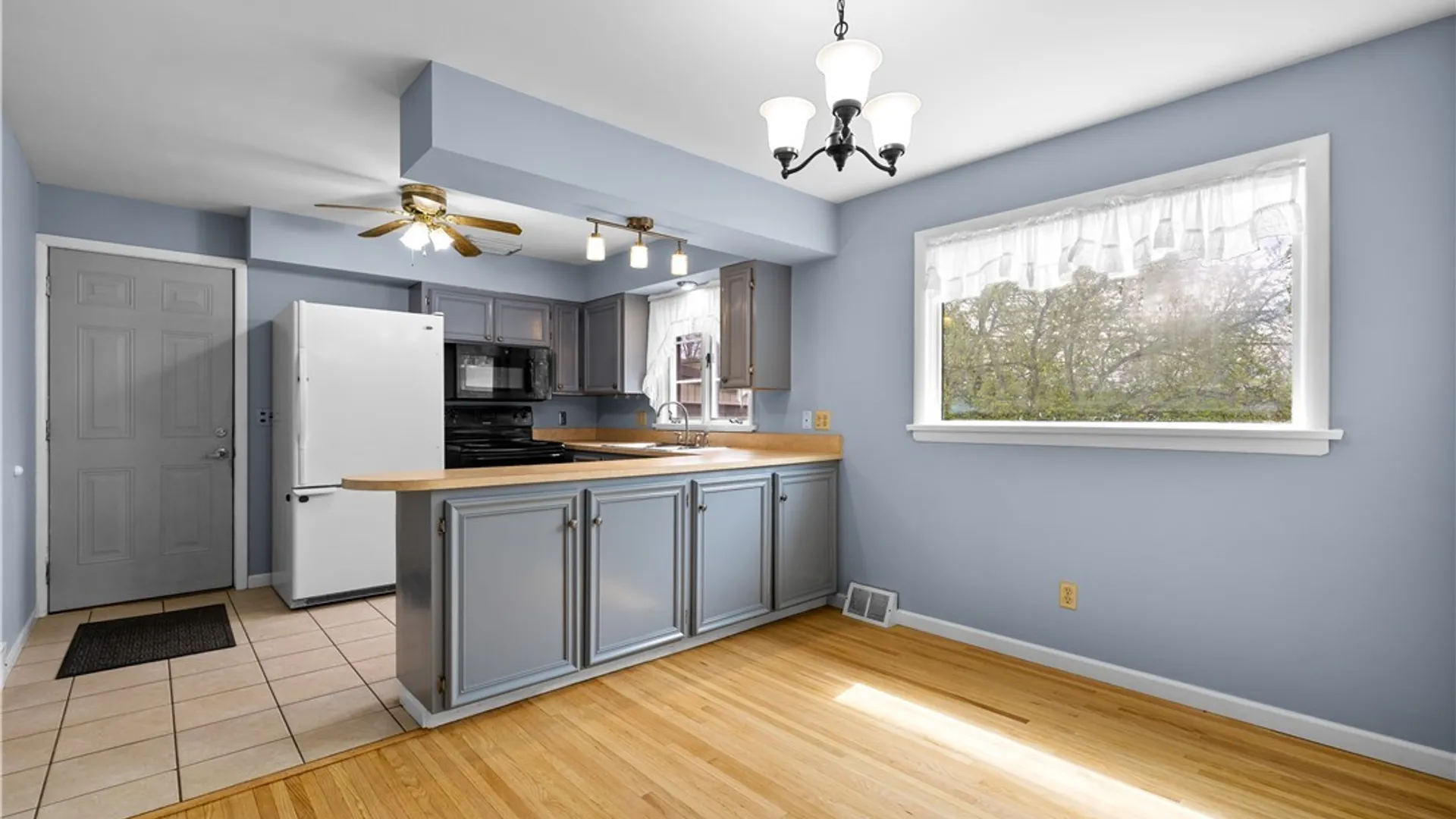 Property at 26 Geer Avenue, Utica, NY 13501 9