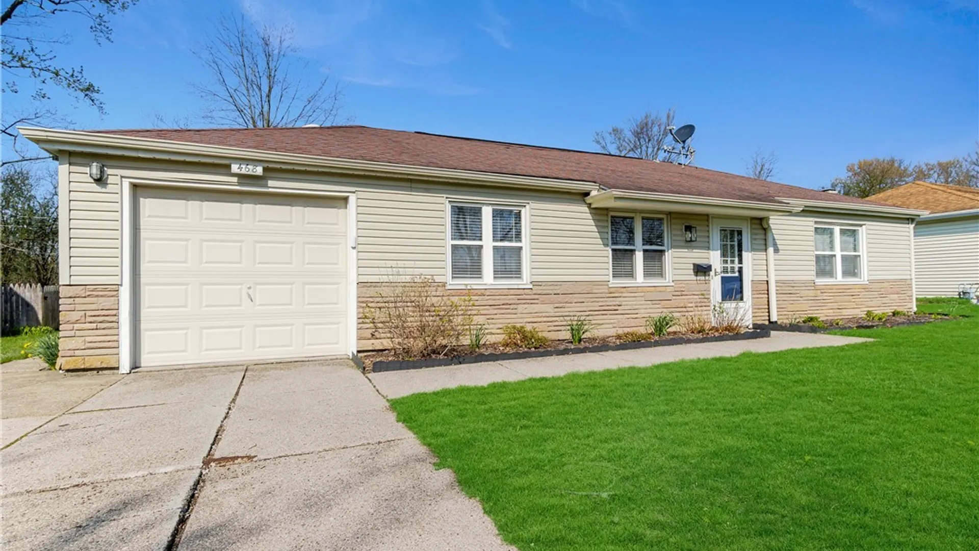 Property at 468 Campus Dr, Amherst, NY 14226 3