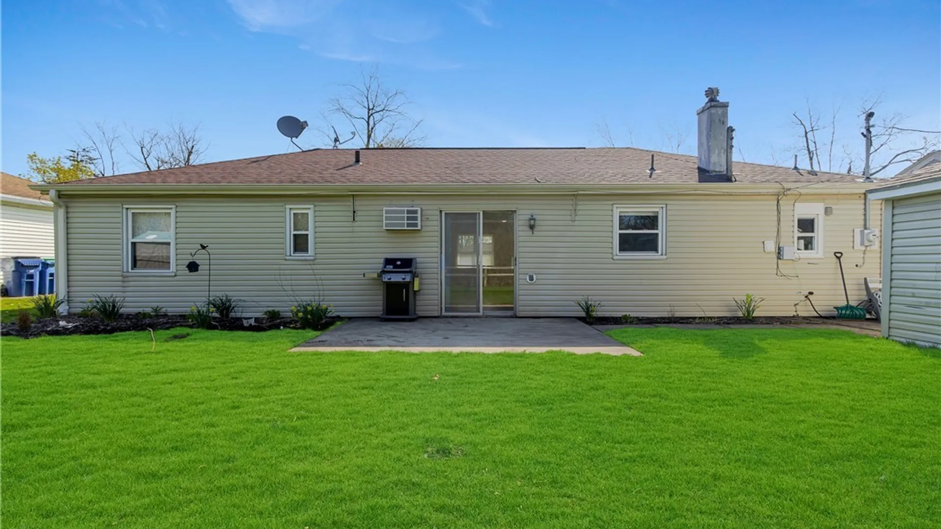 Property at 468 Campus Dr, Amherst, NY 14226 9