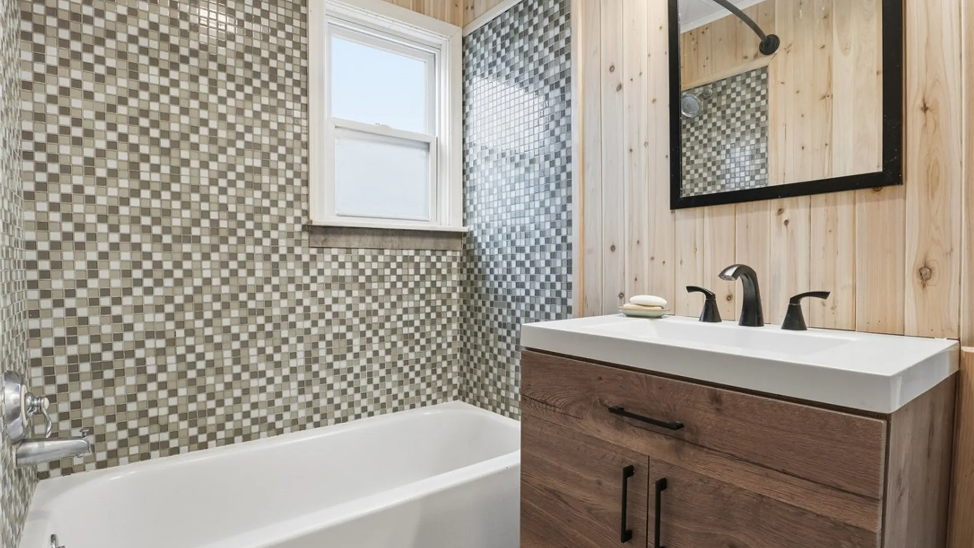 Property at 106 Stonecliff Drive, Greece, NY 14616 22