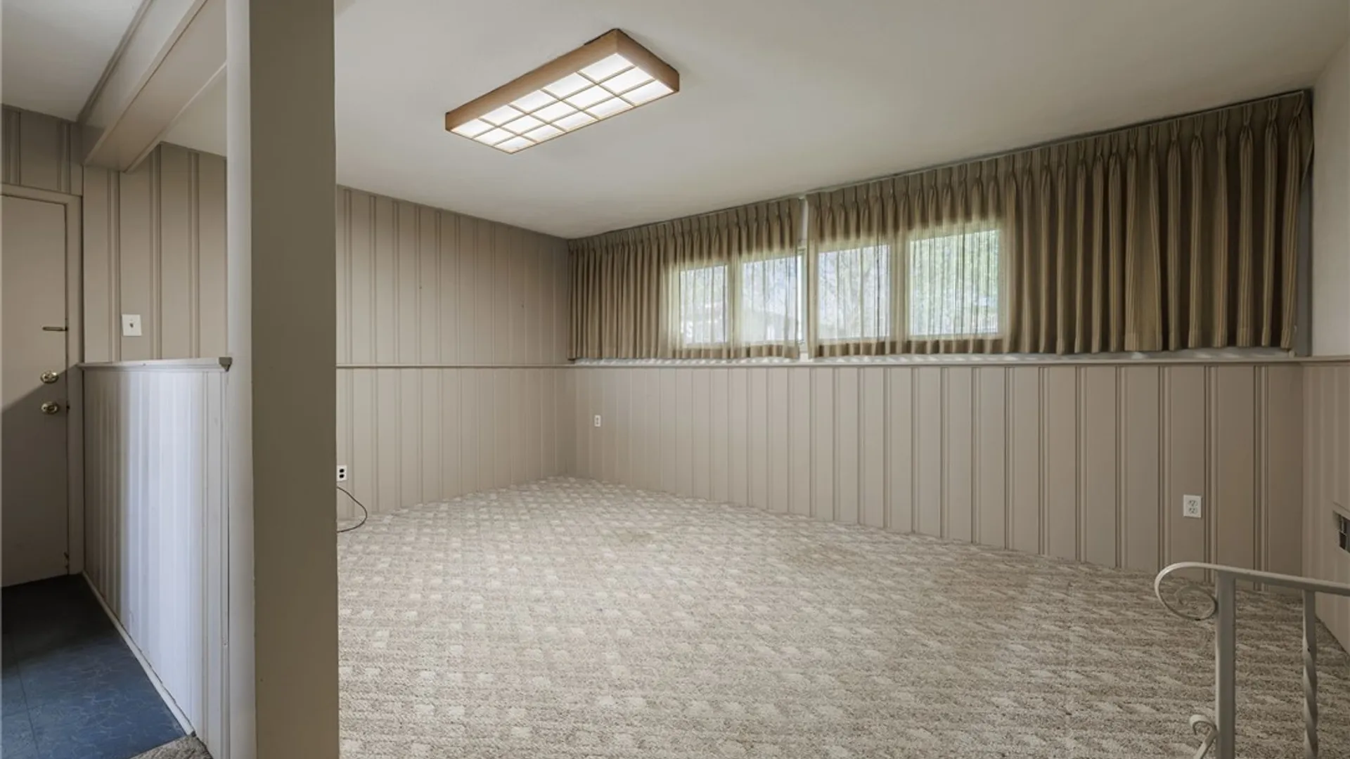 Property at 290 Dunrovin Lane, Brighton, NY 14618 15