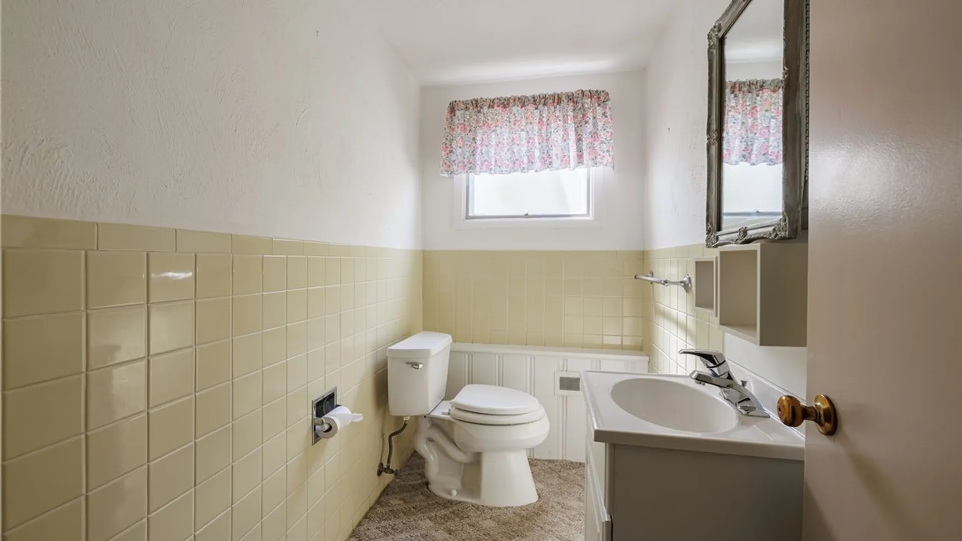 Property at 290 Dunrovin Lane, Brighton, NY 14618 26
