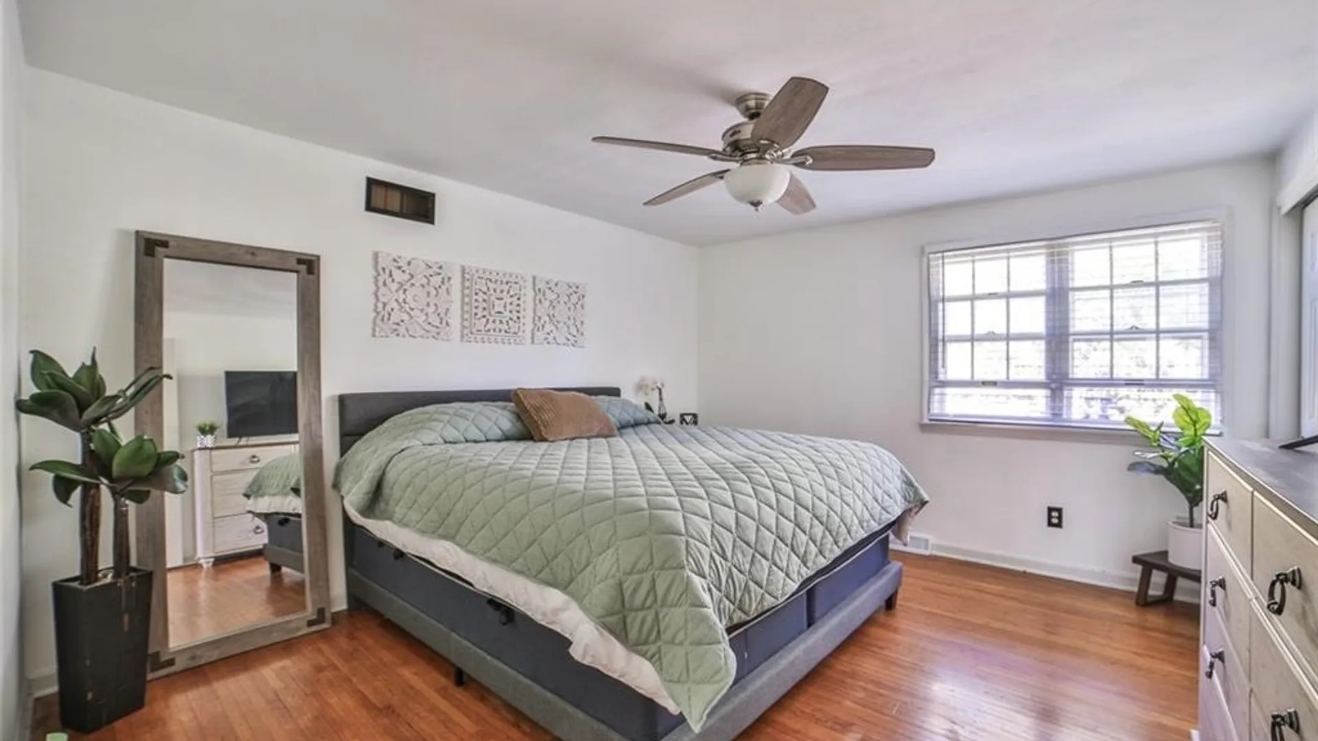 Property at 563 Lockport Street, Porter, NY 14174 32