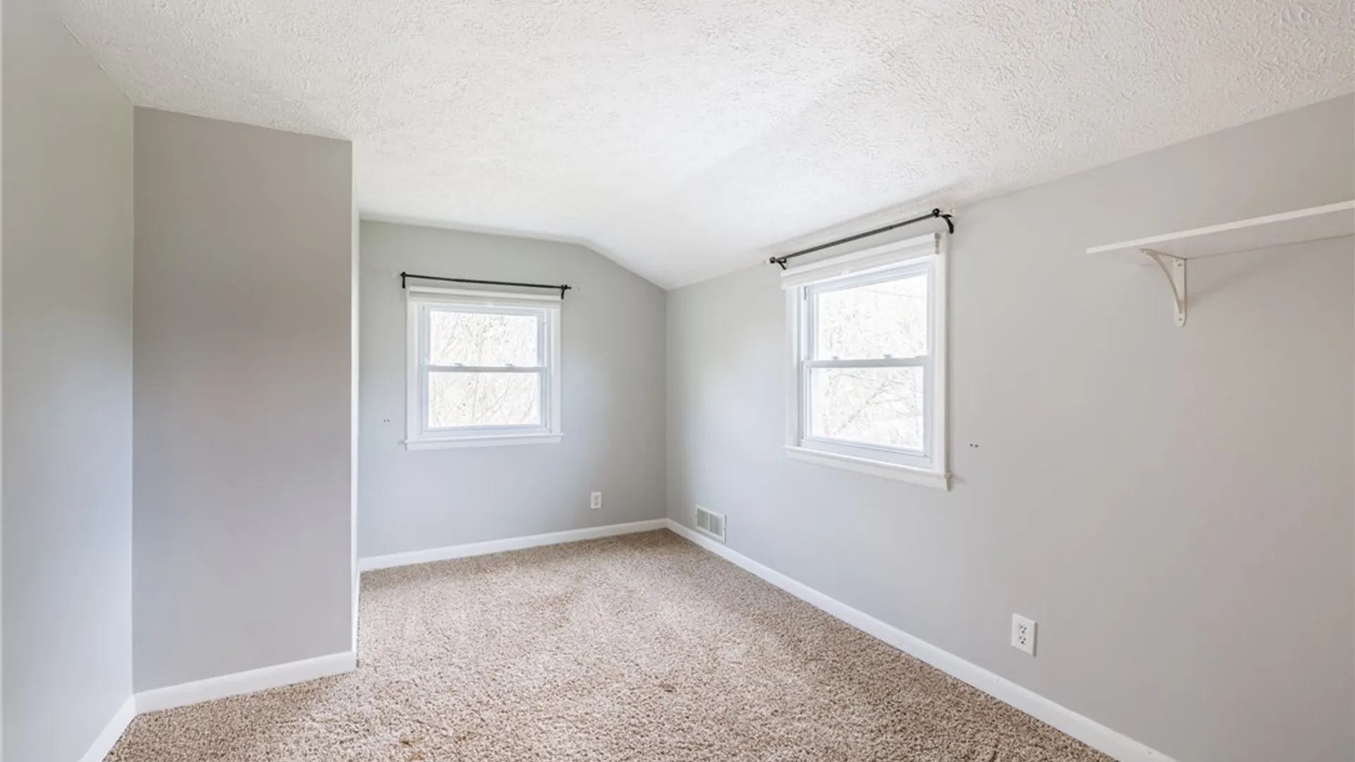 Property at 188 Vinedale Avenue, Irondequoit, NY 14622 14