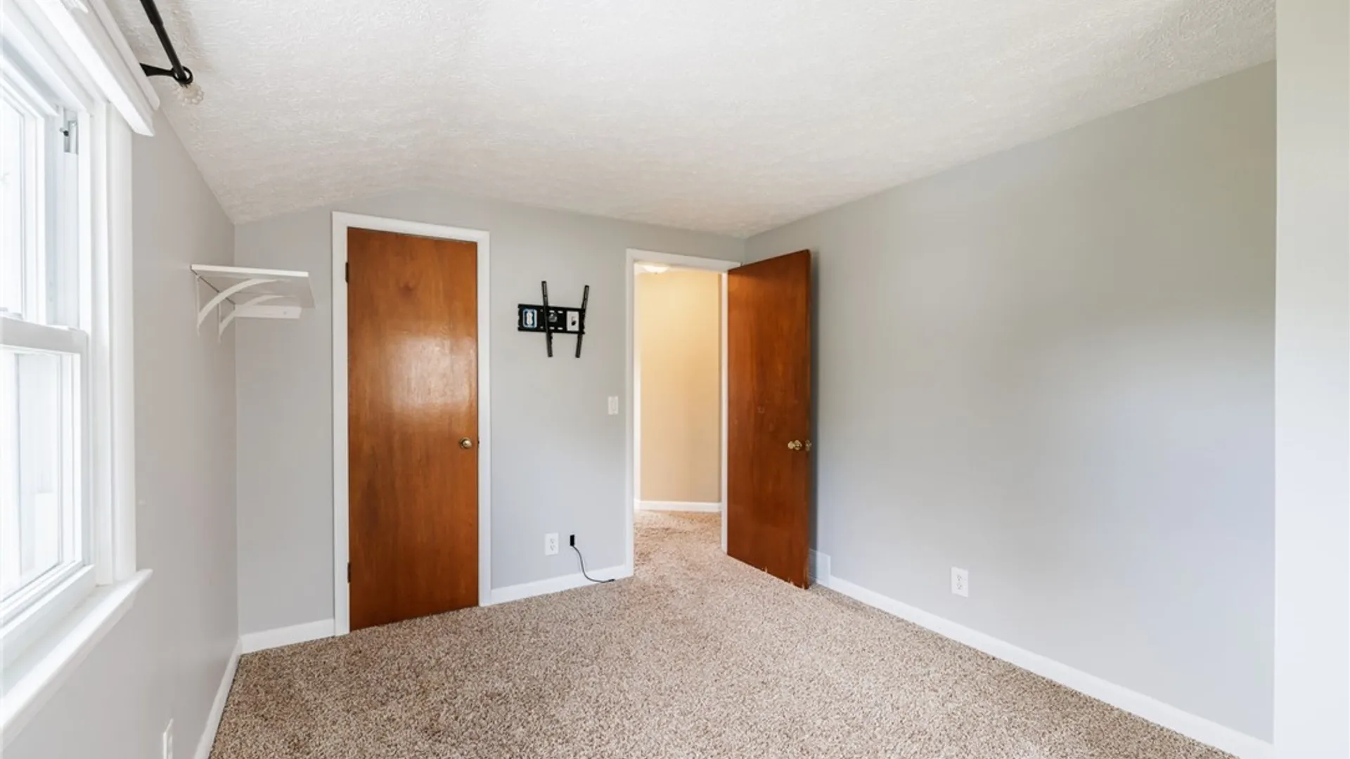 Property at 188 Vinedale Avenue, Irondequoit, NY 14622 16