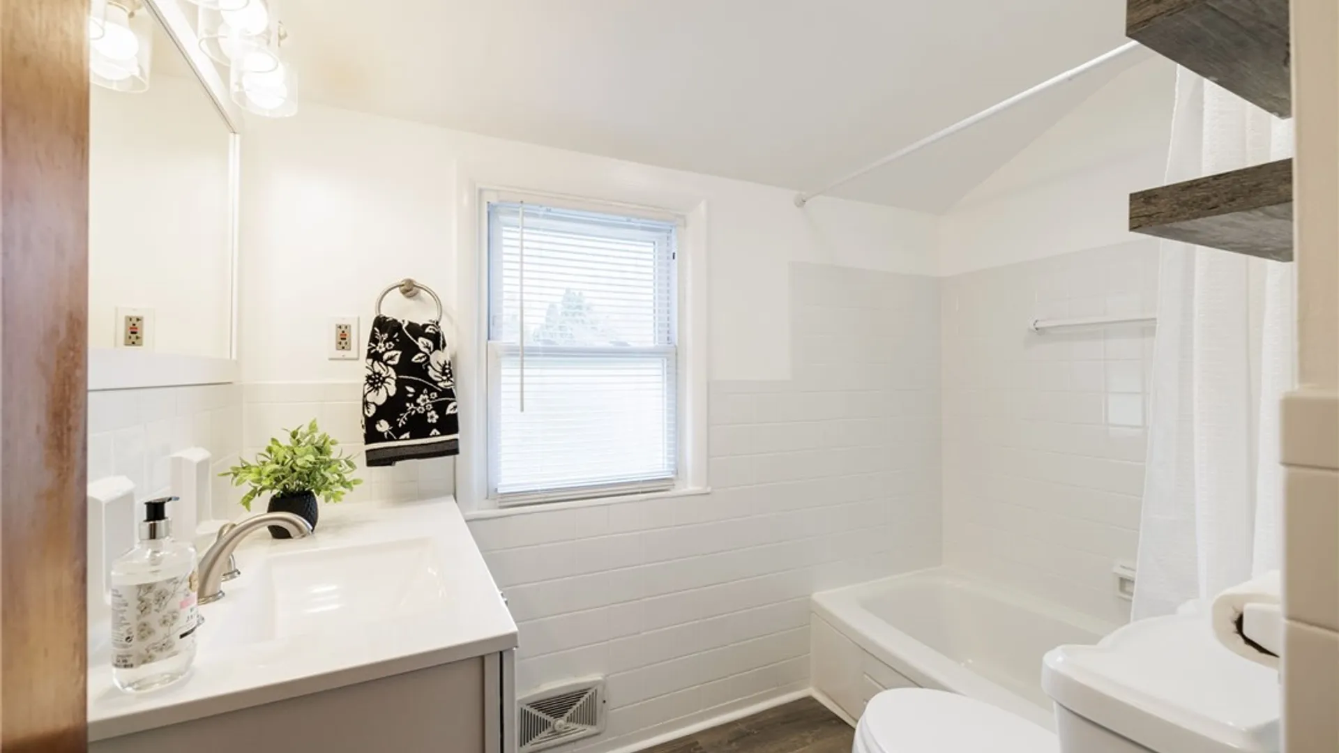 Property at 188 Vinedale Avenue, Irondequoit, NY 14622 19