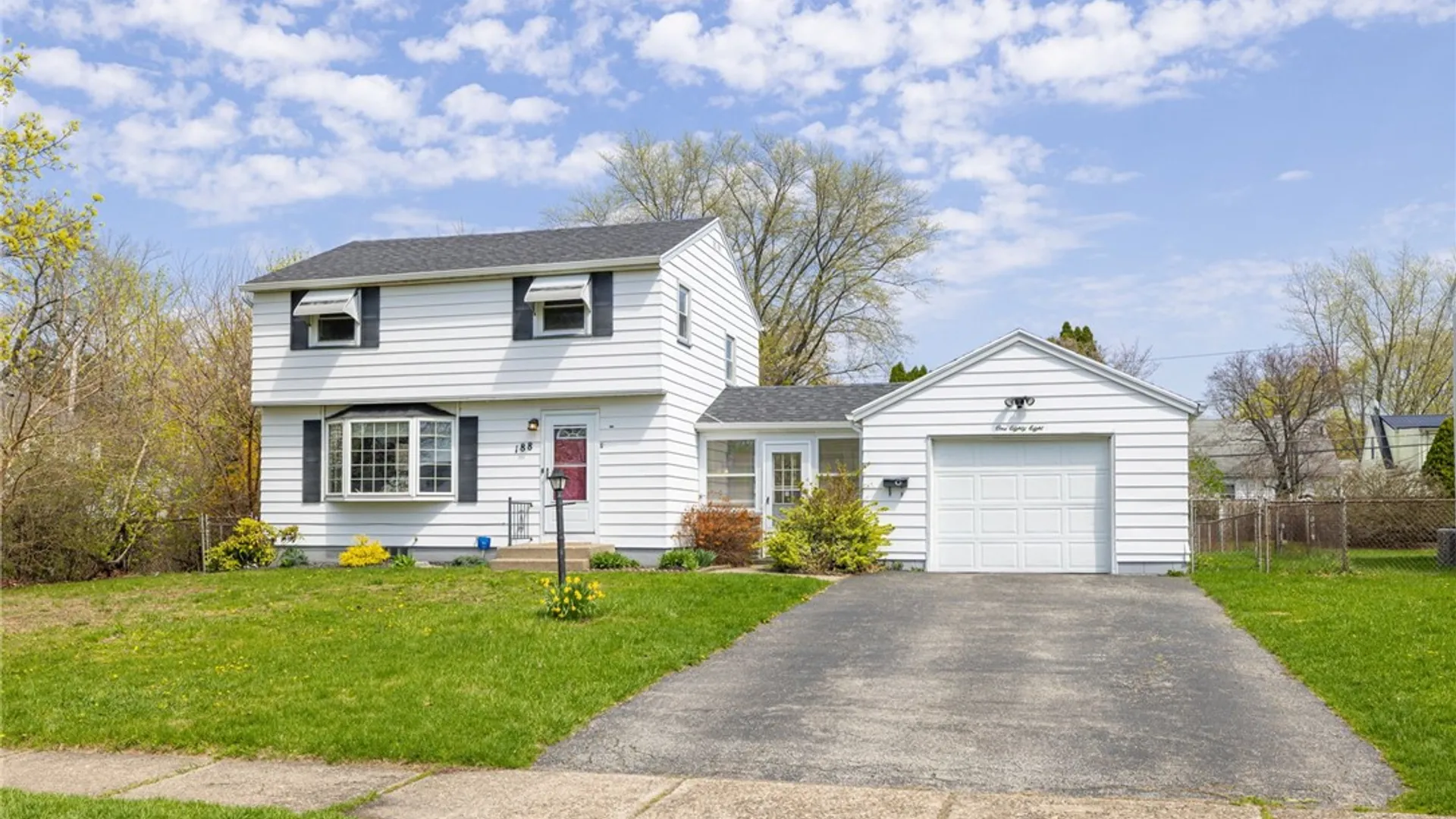 Property at 188 Vinedale Avenue, Irondequoit, NY 14622 2