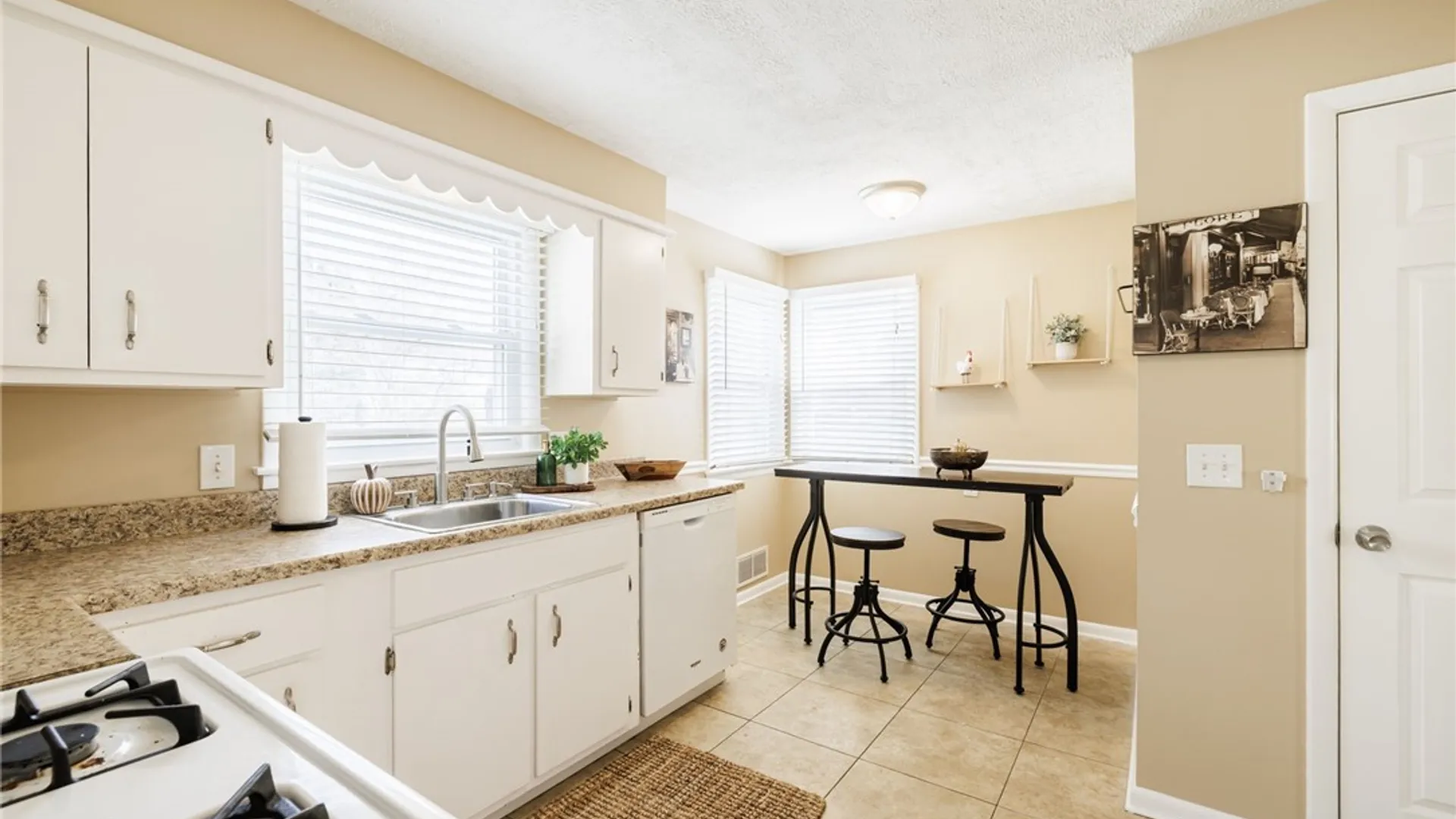 Property at 188 Vinedale Avenue, Irondequoit, NY 14622 9