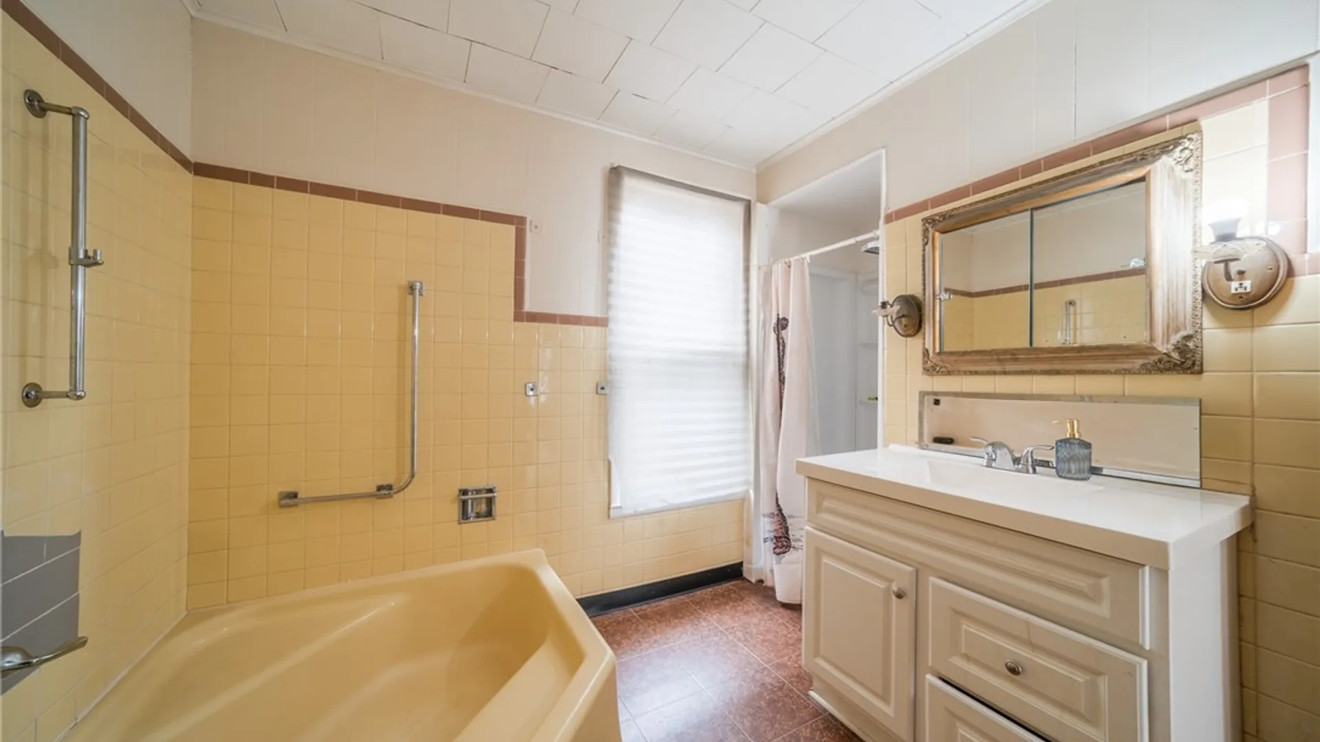 Property at 113 Lawrence Street, Syracuse, NY 13208 18