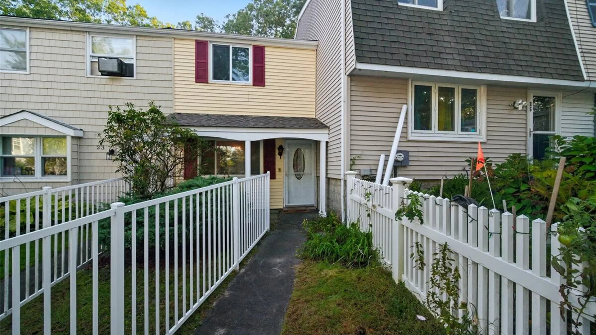 Property at 24 Wooded Way, Calverton, NY 11933 23