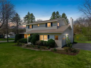 Property at 207 Thornton Circle, Camillus, NY 13031