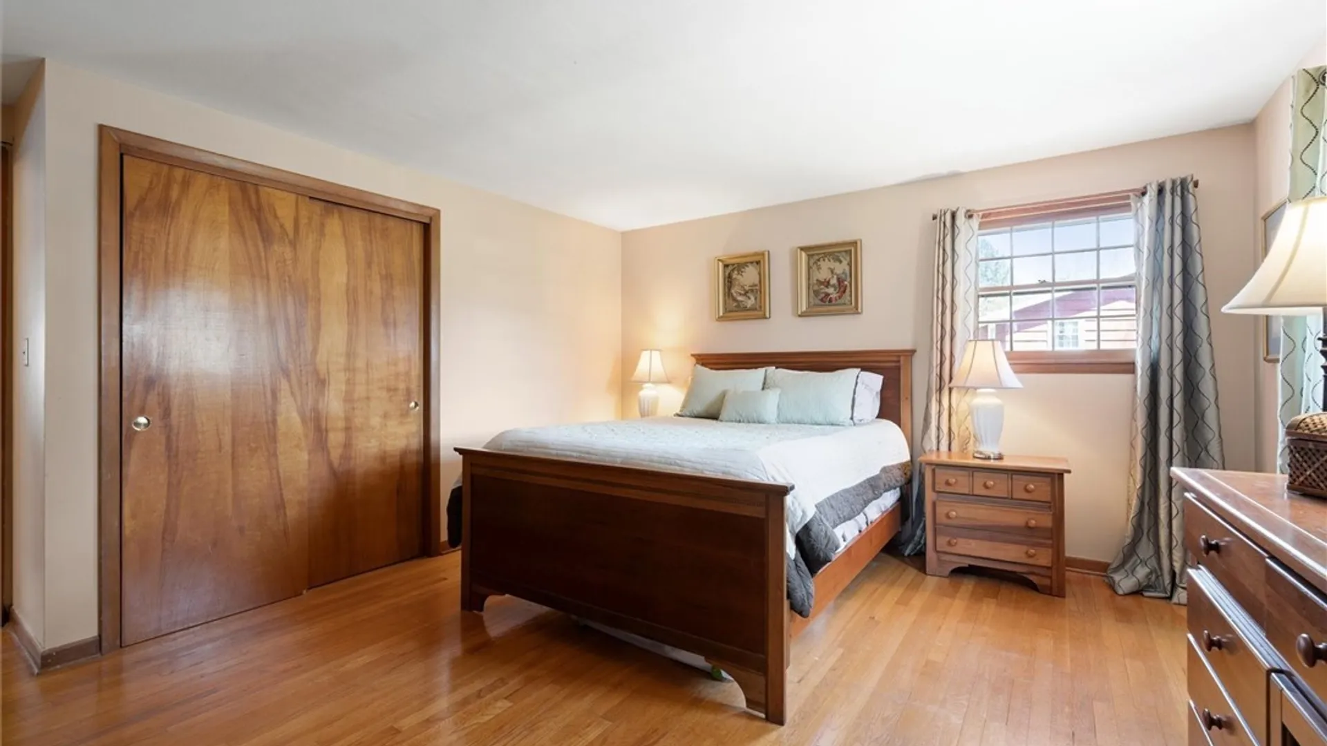 Property at 207 Thornton Circle, Camillus, NY 13031 30