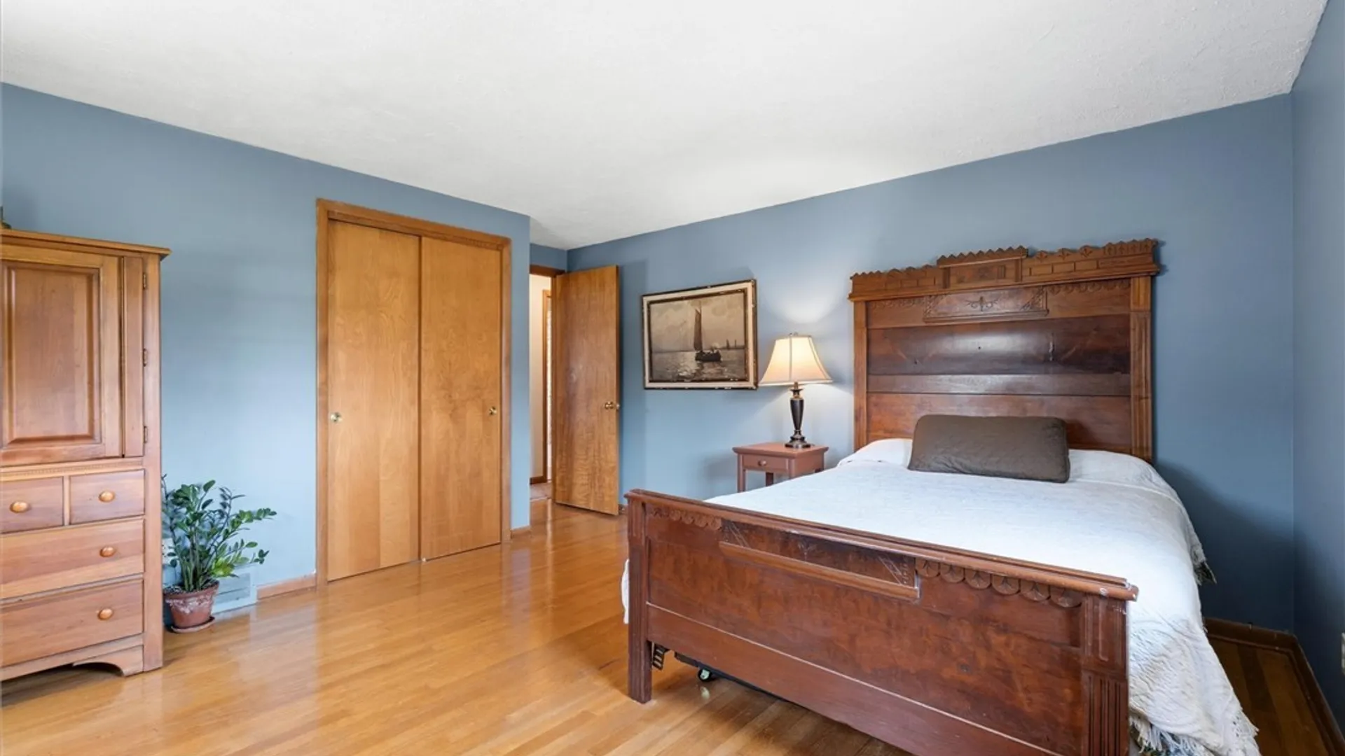 Property at 207 Thornton Circle, Camillus, NY 13031 36