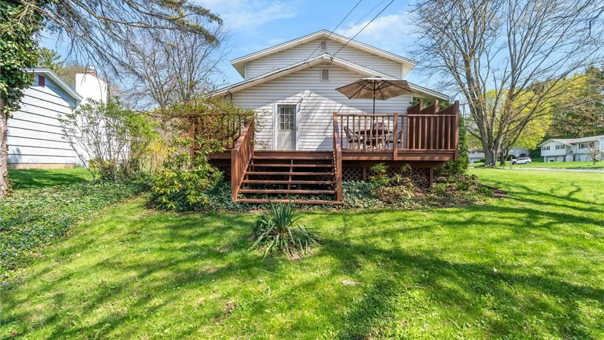 Property at 207 Thornton Circle, Camillus, NY 13031 40