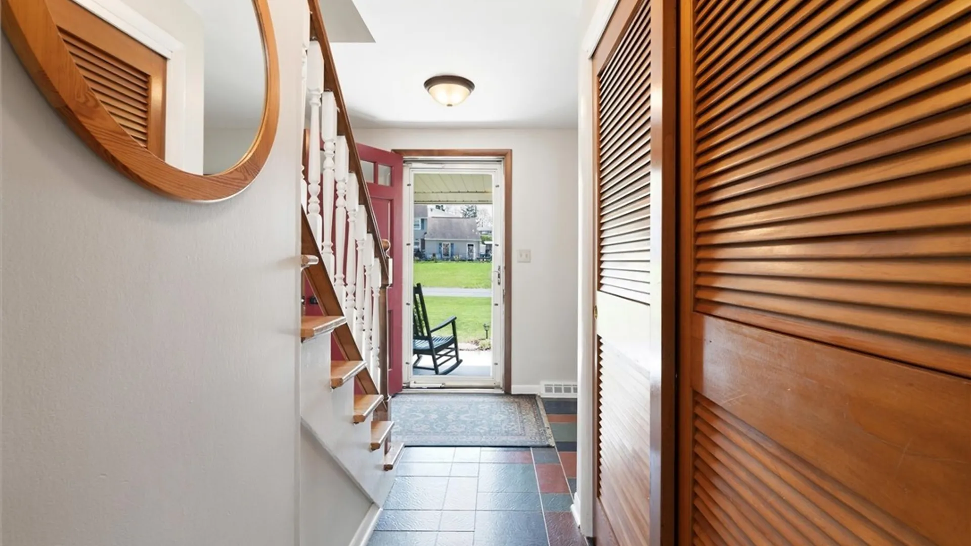 Property at 207 Thornton Circle, Camillus, NY 13031 8