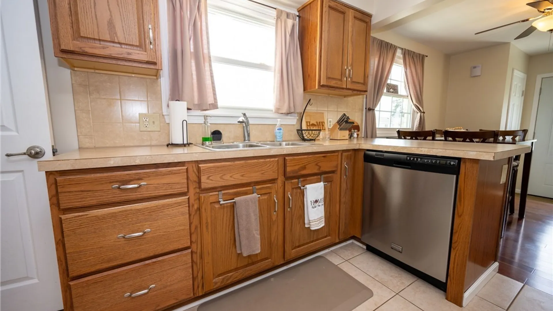 Property at 76 Cherbourg Drive, Cheektowaga, NY 14227 13