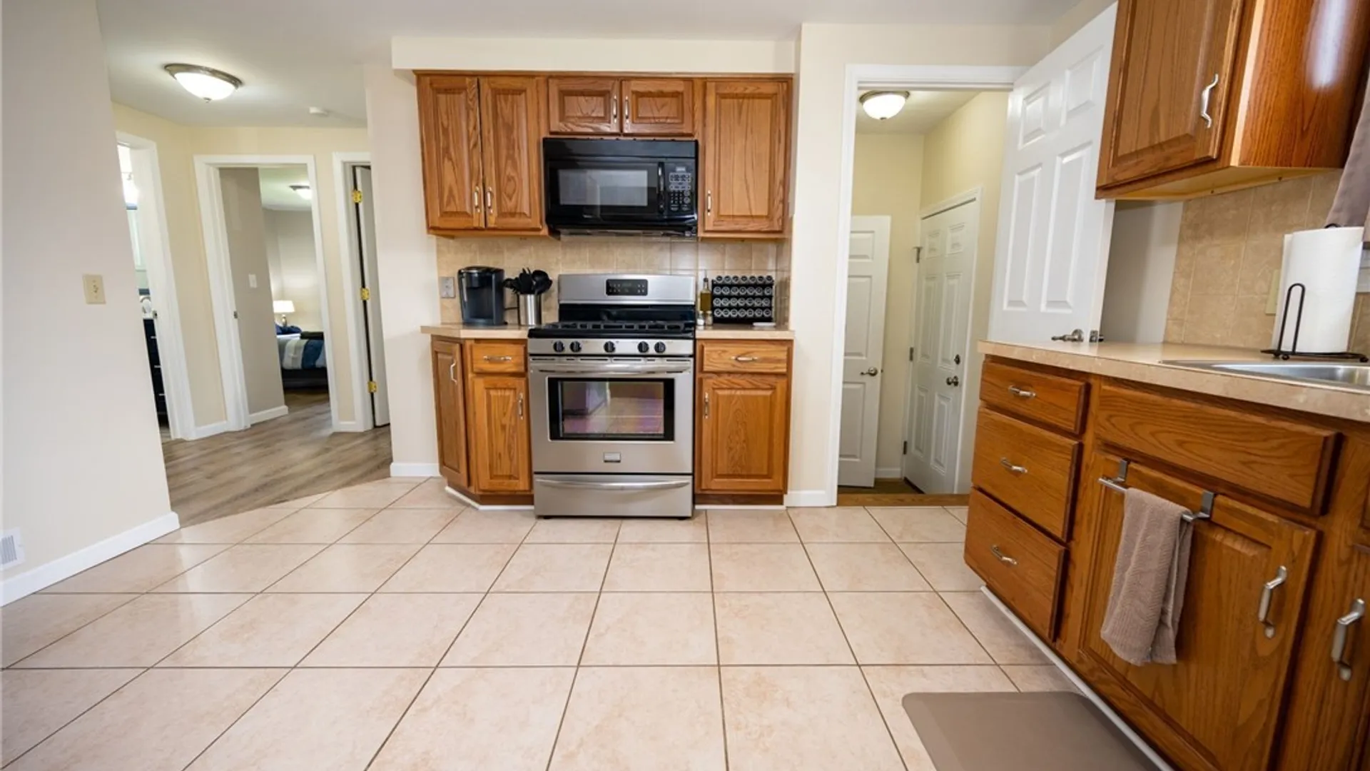 Property at 76 Cherbourg Drive, Cheektowaga, NY 14227 14