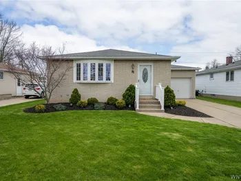 Property at 76 Cherbourg Drive, Cheektowaga, NY 14227