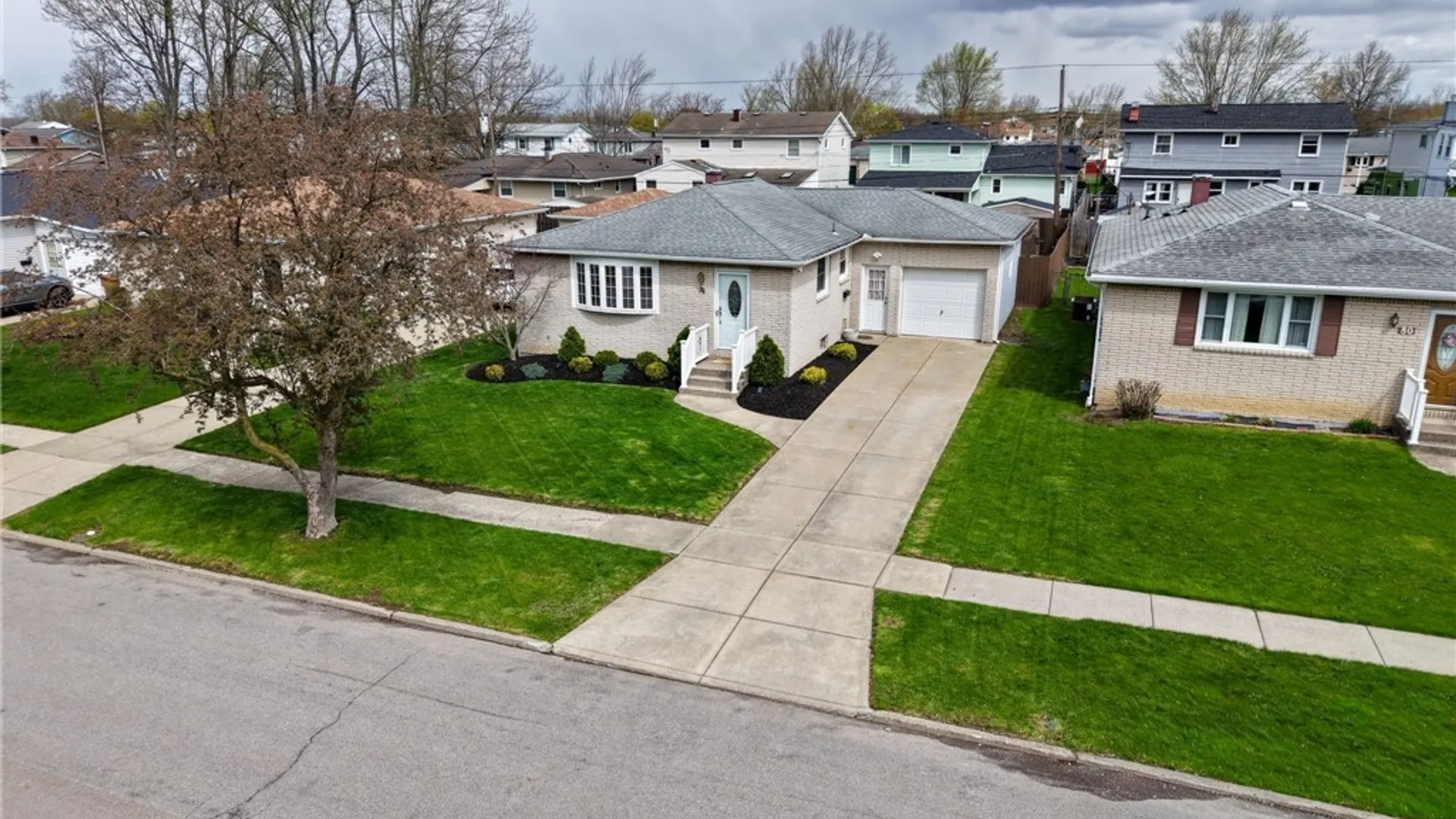 Property at 76 Cherbourg Drive, Cheektowaga, NY 14227 3