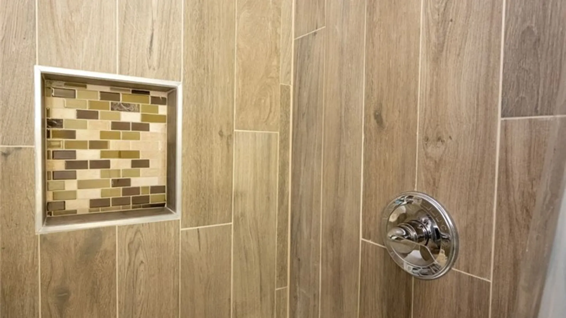 Property at 76 Cherbourg Drive, Cheektowaga, NY 14227 37