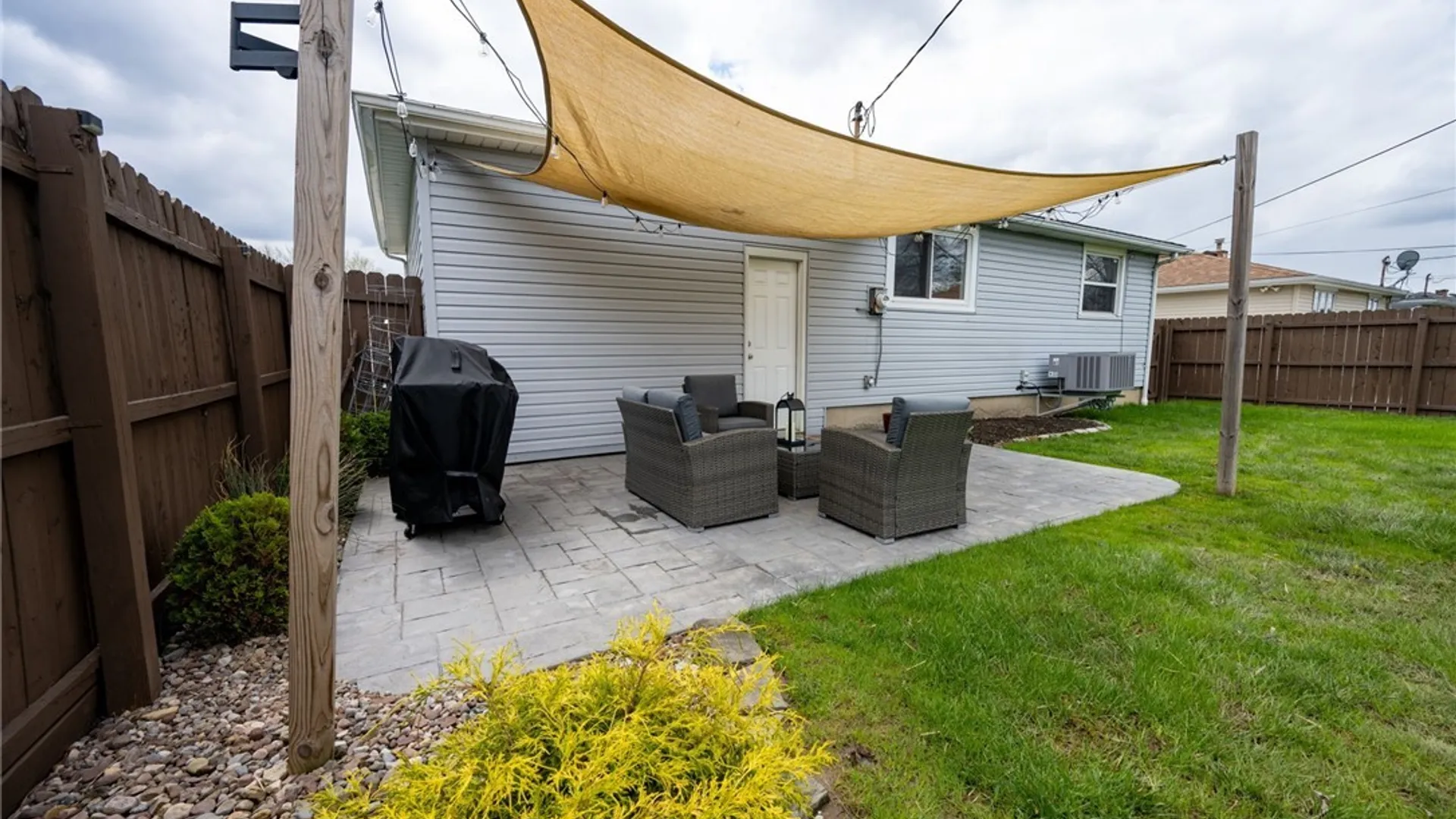 Property at 76 Cherbourg Drive, Cheektowaga, NY 14227 45