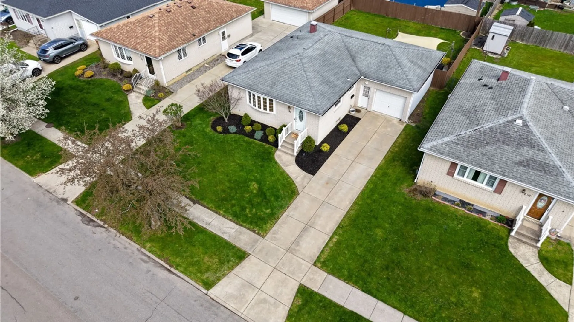 Property at 76 Cherbourg Drive, Cheektowaga, NY 14227 49