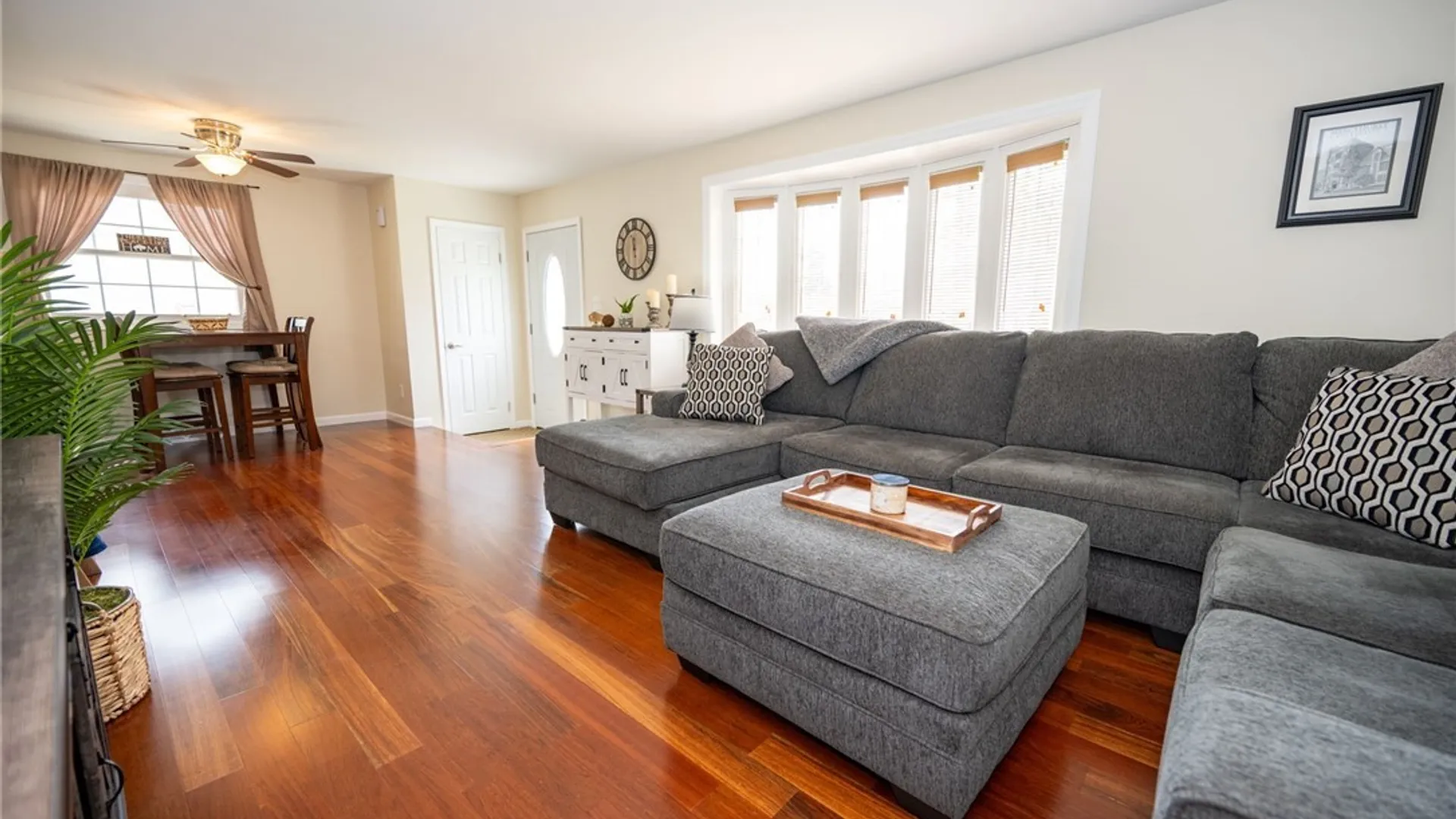 Property at 76 Cherbourg Drive, Cheektowaga, NY 14227 9