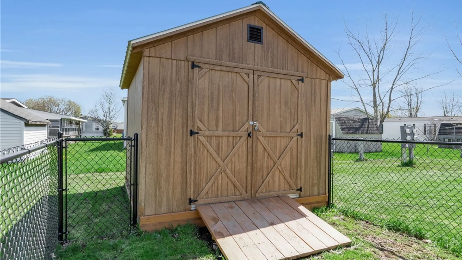 Property at 430 Chestnut Road, Lockport Town, NY 14094 25