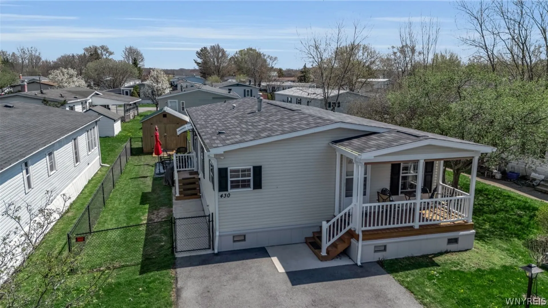 Property at 430 Chestnut Road, Lockport Town, NY 14094 4