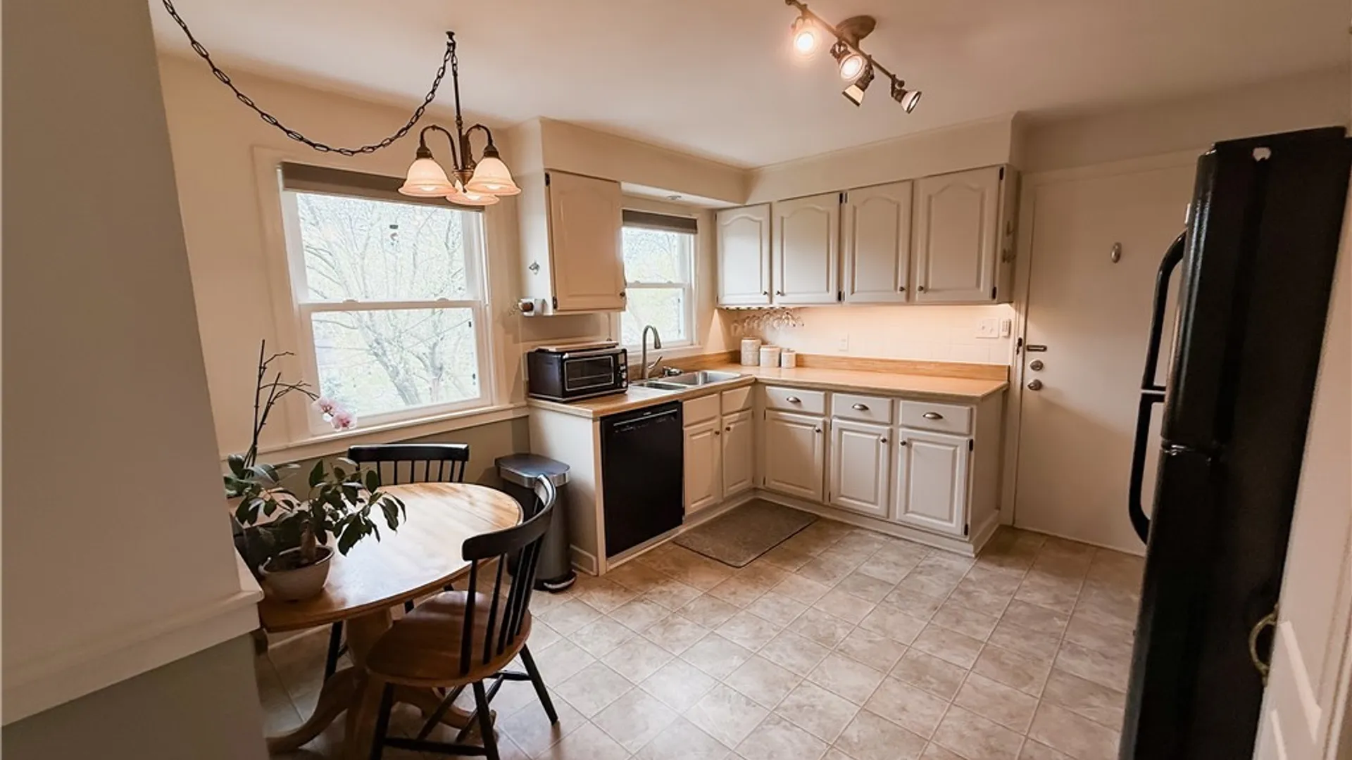 Property at 326 Scott Avenue, Syracuse, NY 13224 11