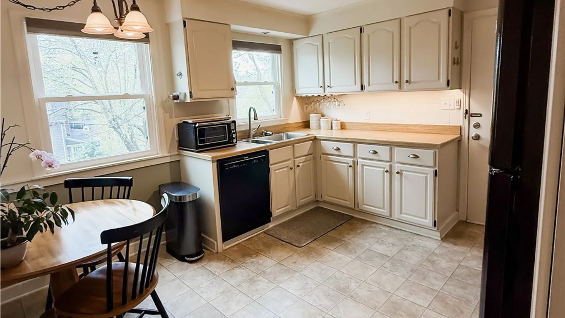 Property at 326 Scott Avenue, Syracuse, NY 13224 9