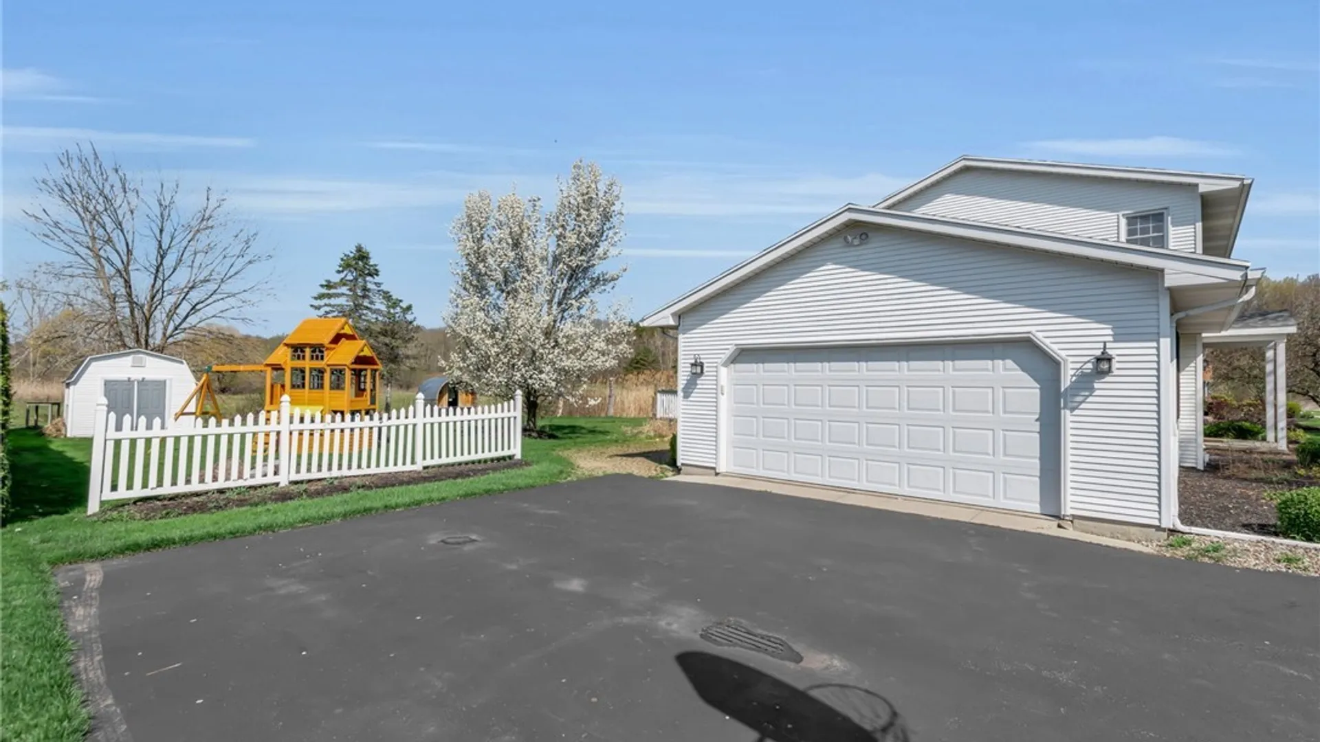 Property at 8426 Stringham Drive, Batavia, NY 14020 38