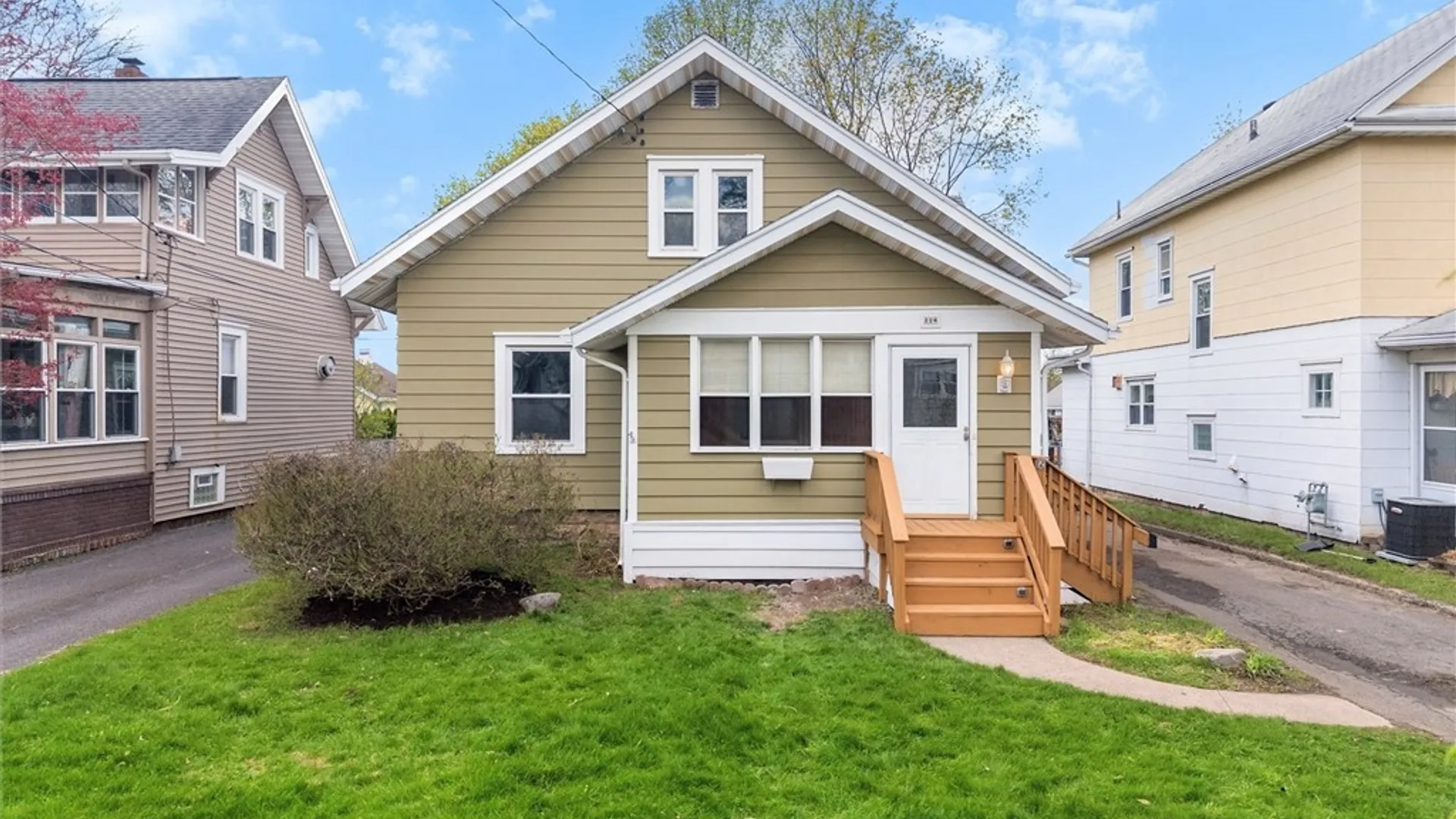 Property at 226 Plymouth Drive, Syracuse, NY 13206 4