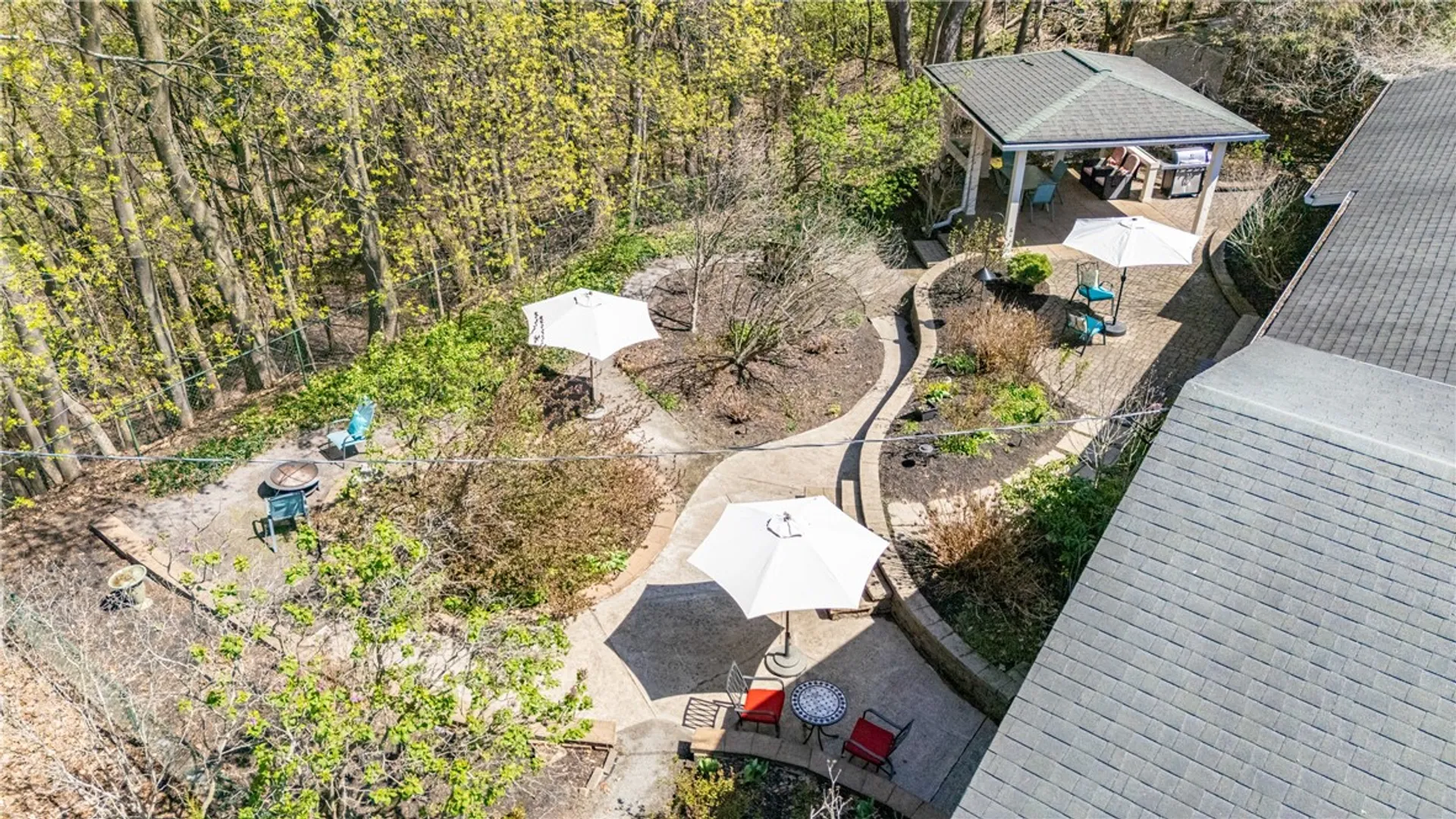 Property at 15 Canyon Trail, Penfield, NY 14625 4