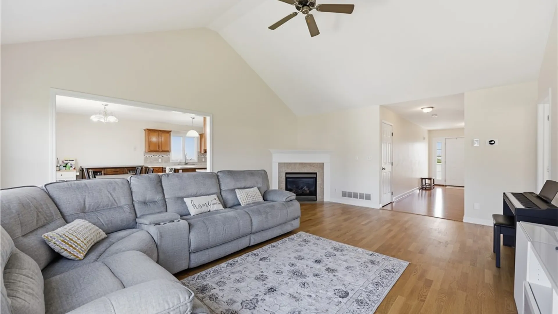 Property at 98 Morris Crescent, West Seneca, NY 14224 10